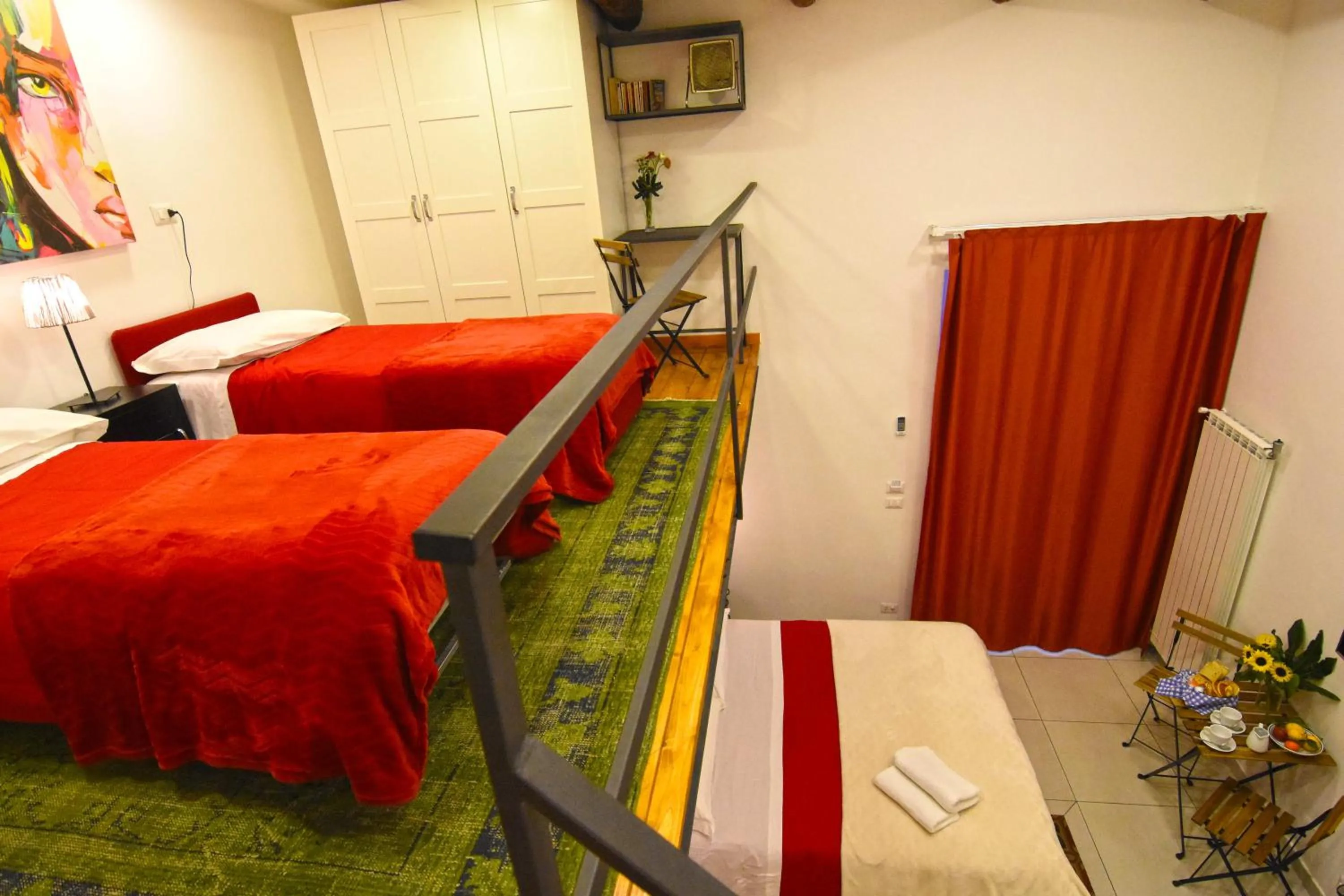 Shower, Bed in B&B Ninarella Napoli