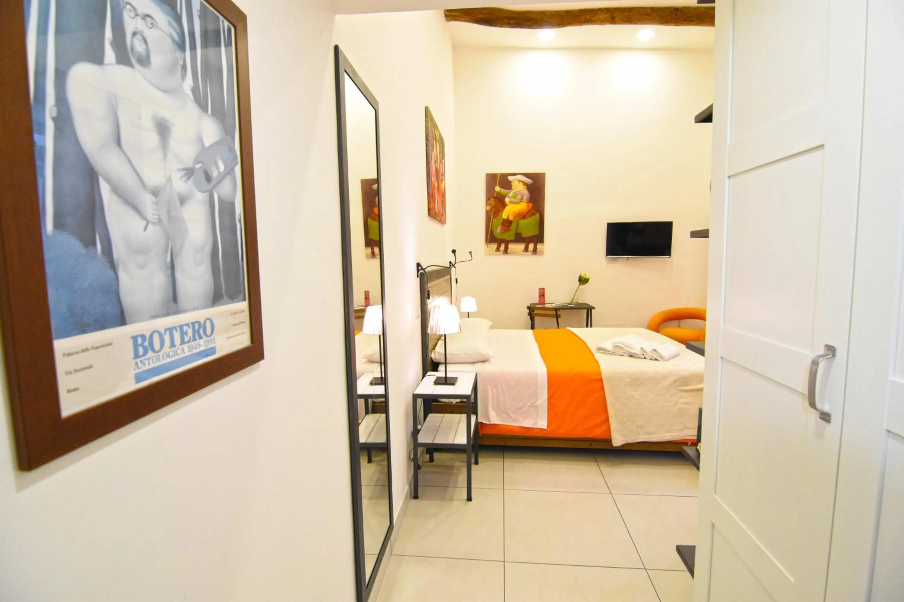 Shower, Bed in B&B Ninarella Napoli