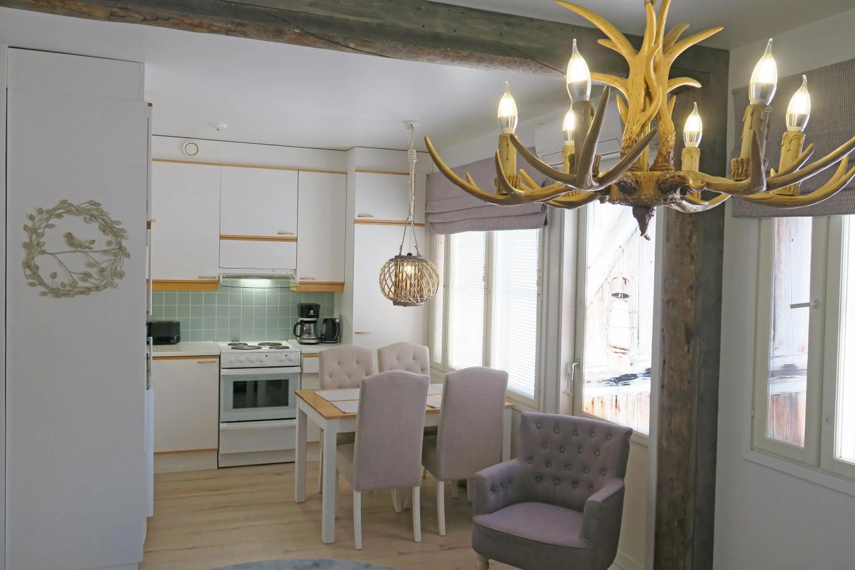 Dining area in Apartments Huili