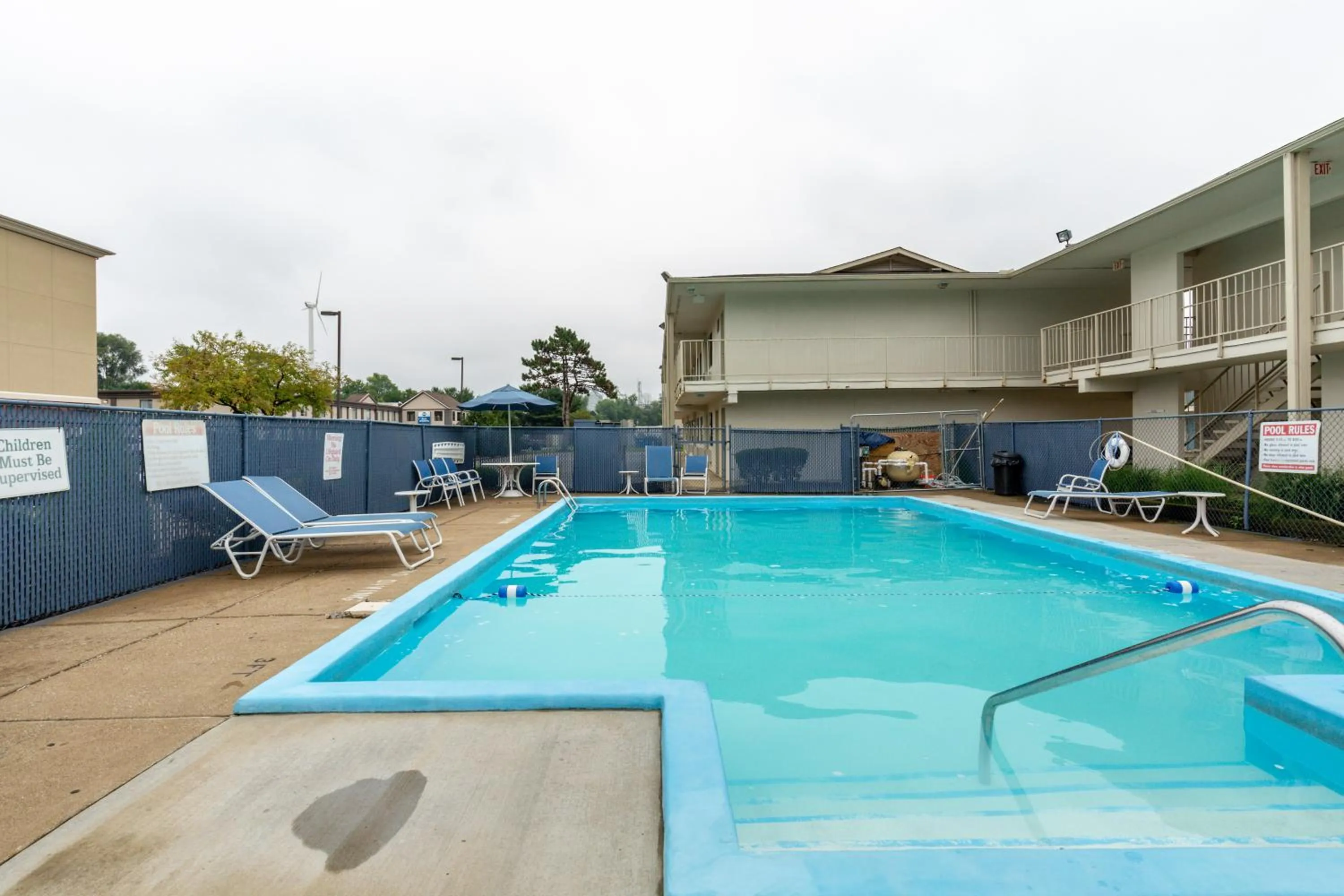 Swimming pool in Days Inn by Wyndham New Philadelphia