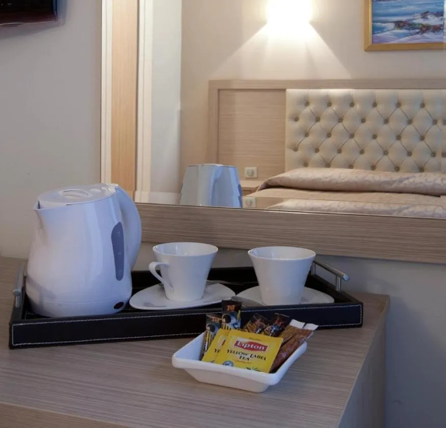 Bed in Hôtel Lebron