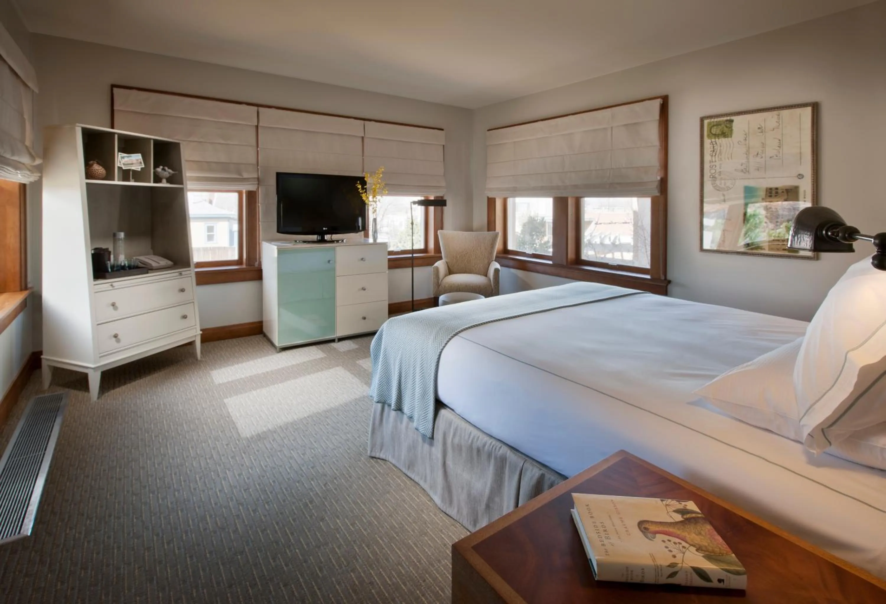 Photo of the whole room, Bed in Hotel Parq Central Albuquerque