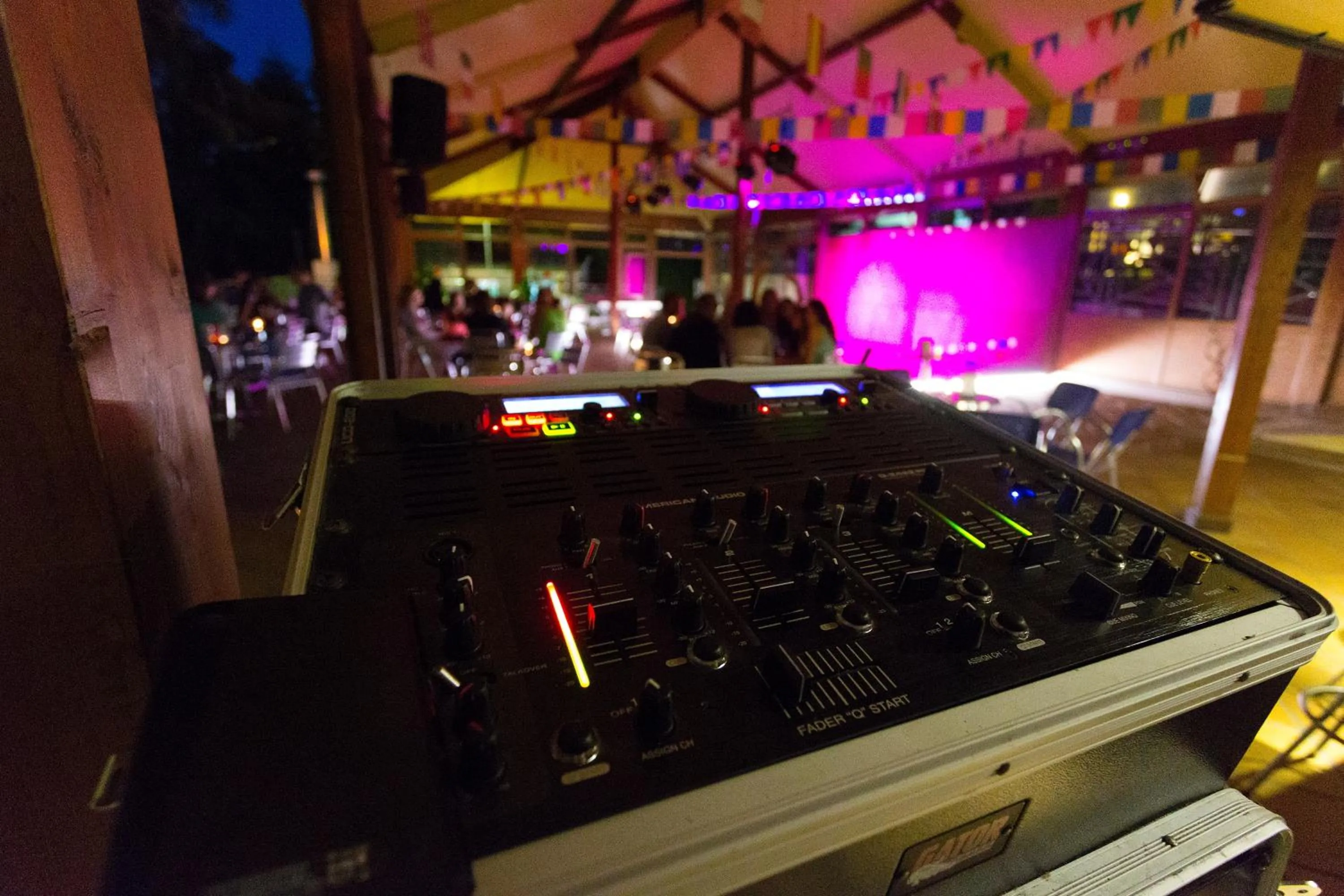 Nightclub / DJ in Camping Bungalows El Far