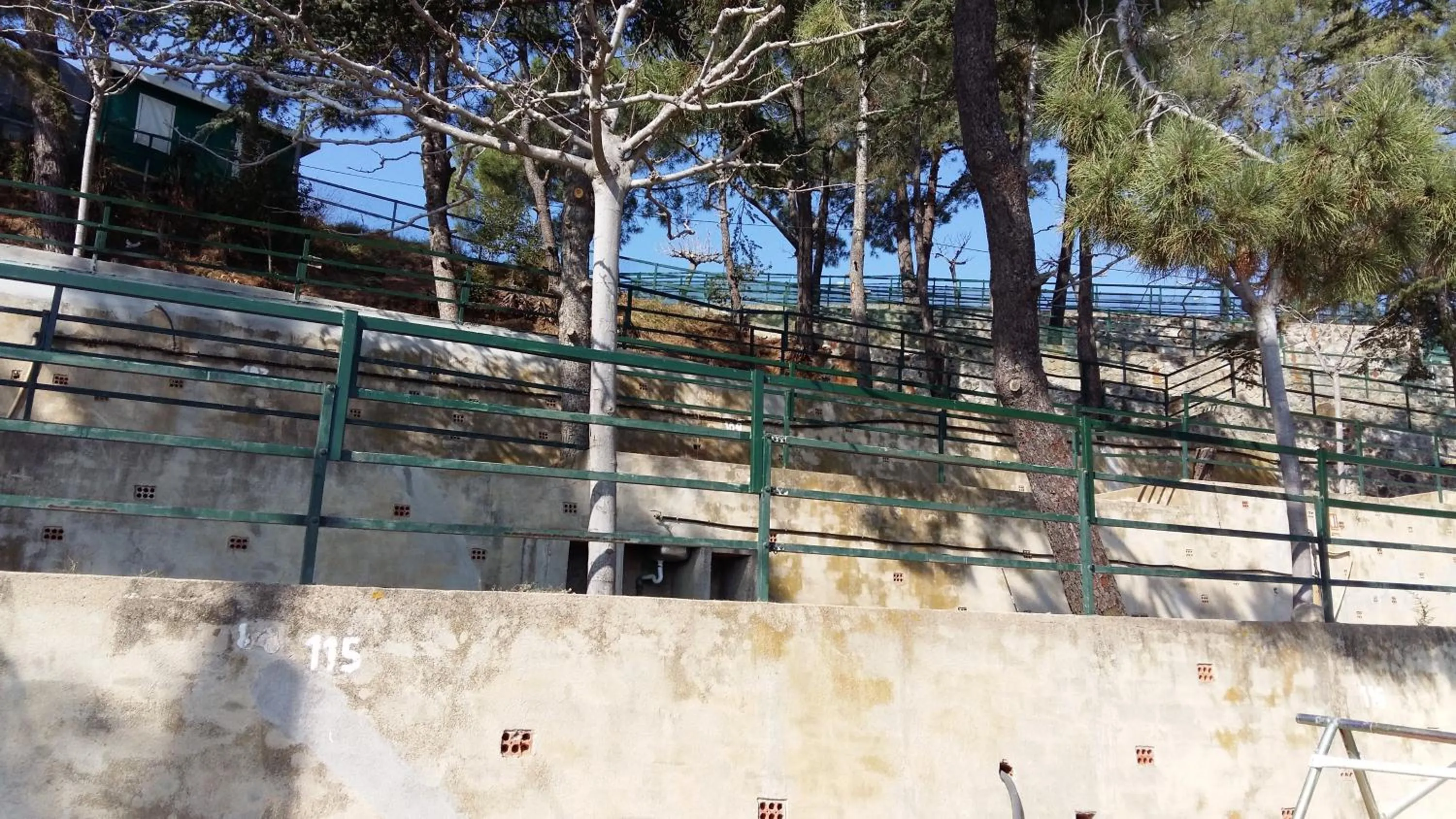 Camping Bungalows El Far