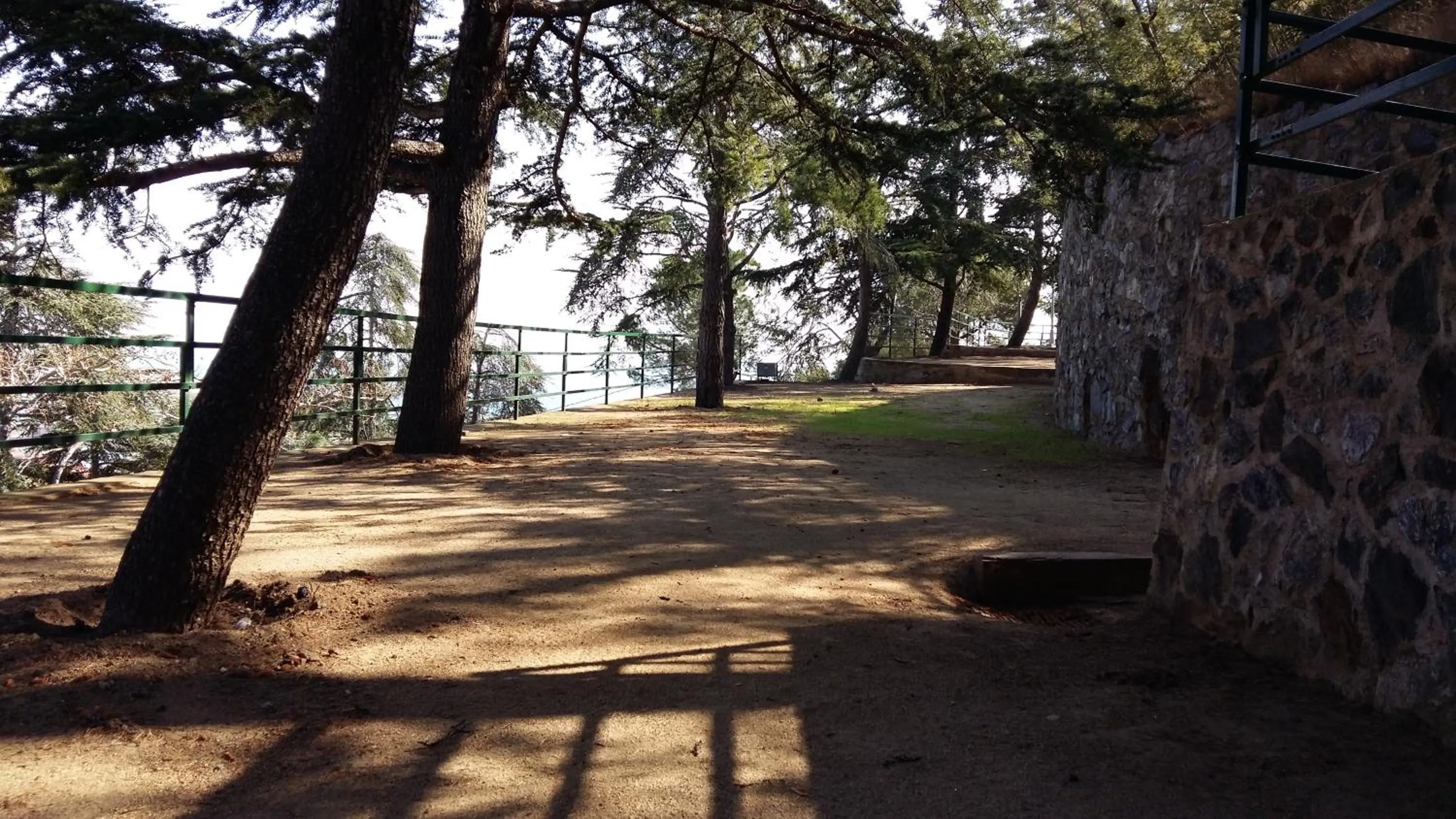 Camping Bungalows El Far