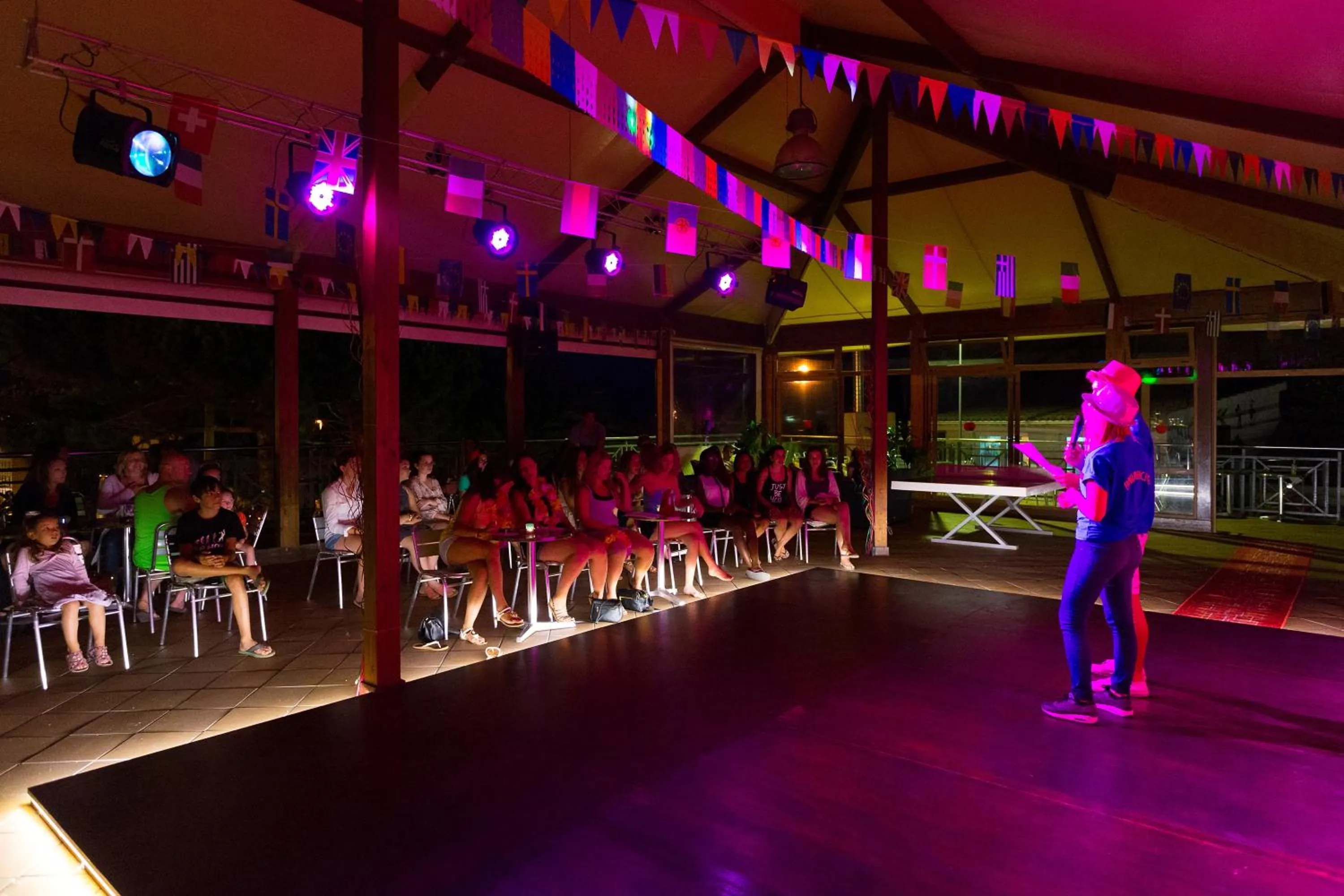 Night in Camping Bungalows El Far