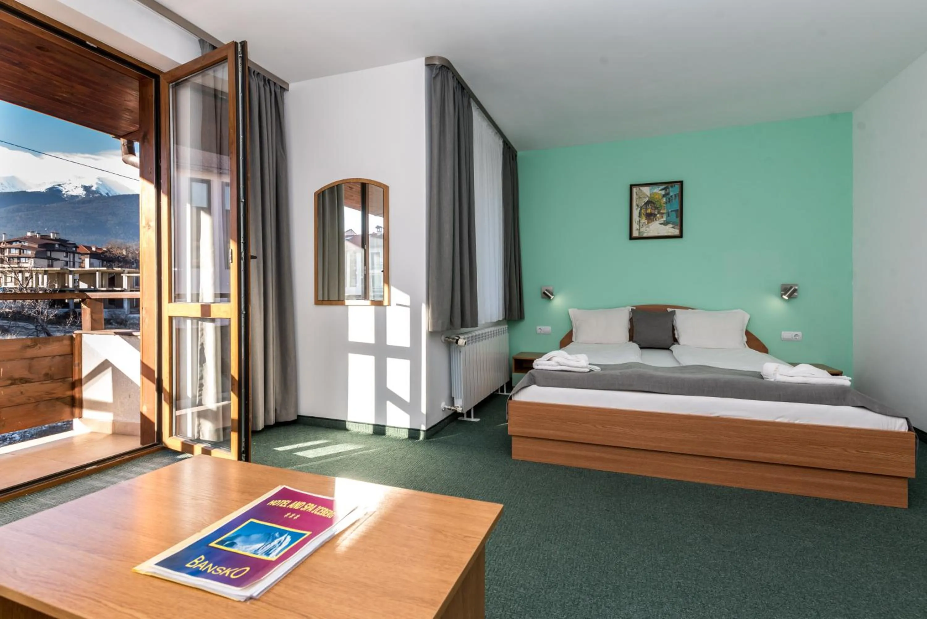 Winter, Bed in Hotel Iceberg Bansko