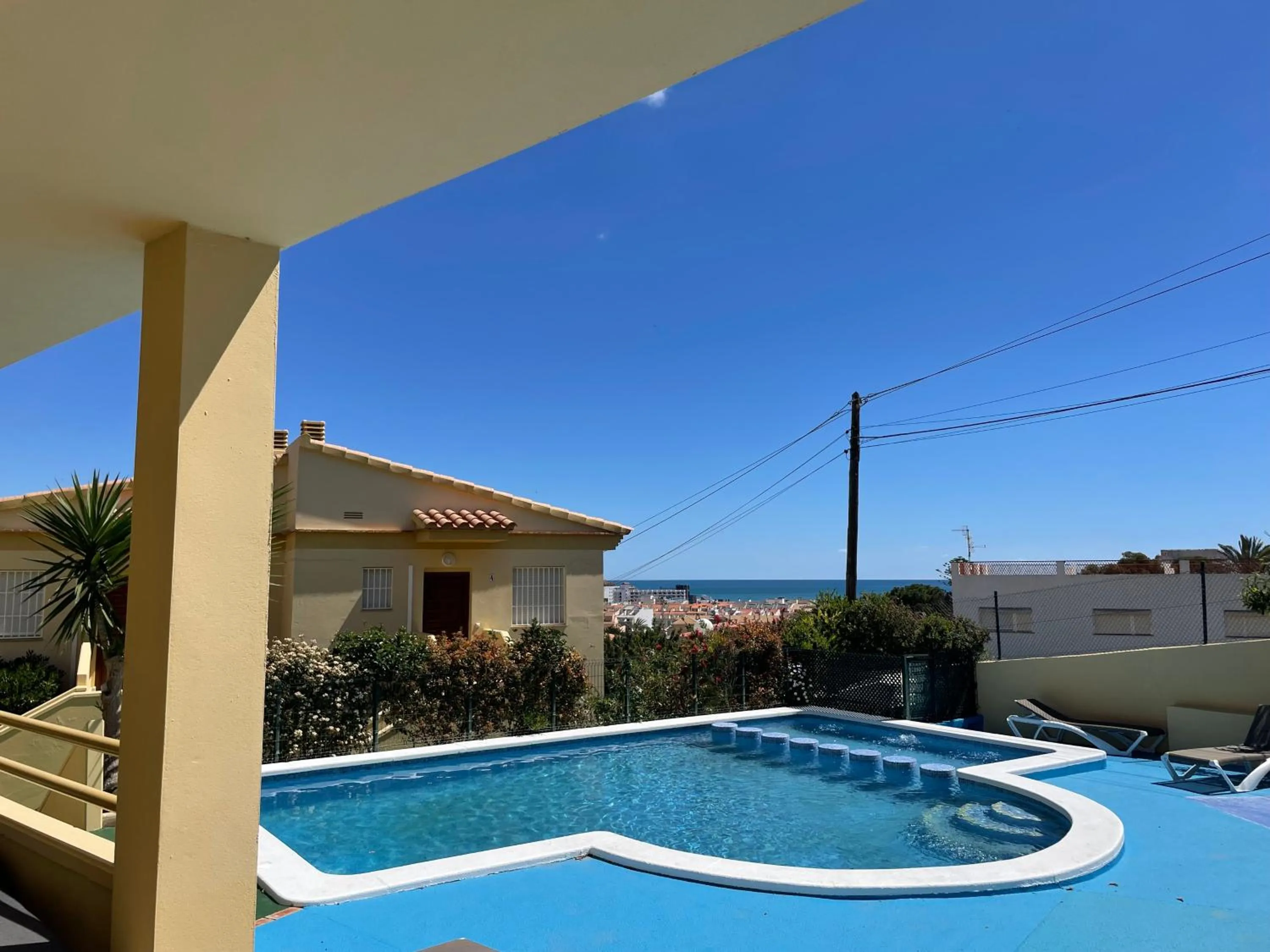 Swimming pool in Alpen1 Mercuri