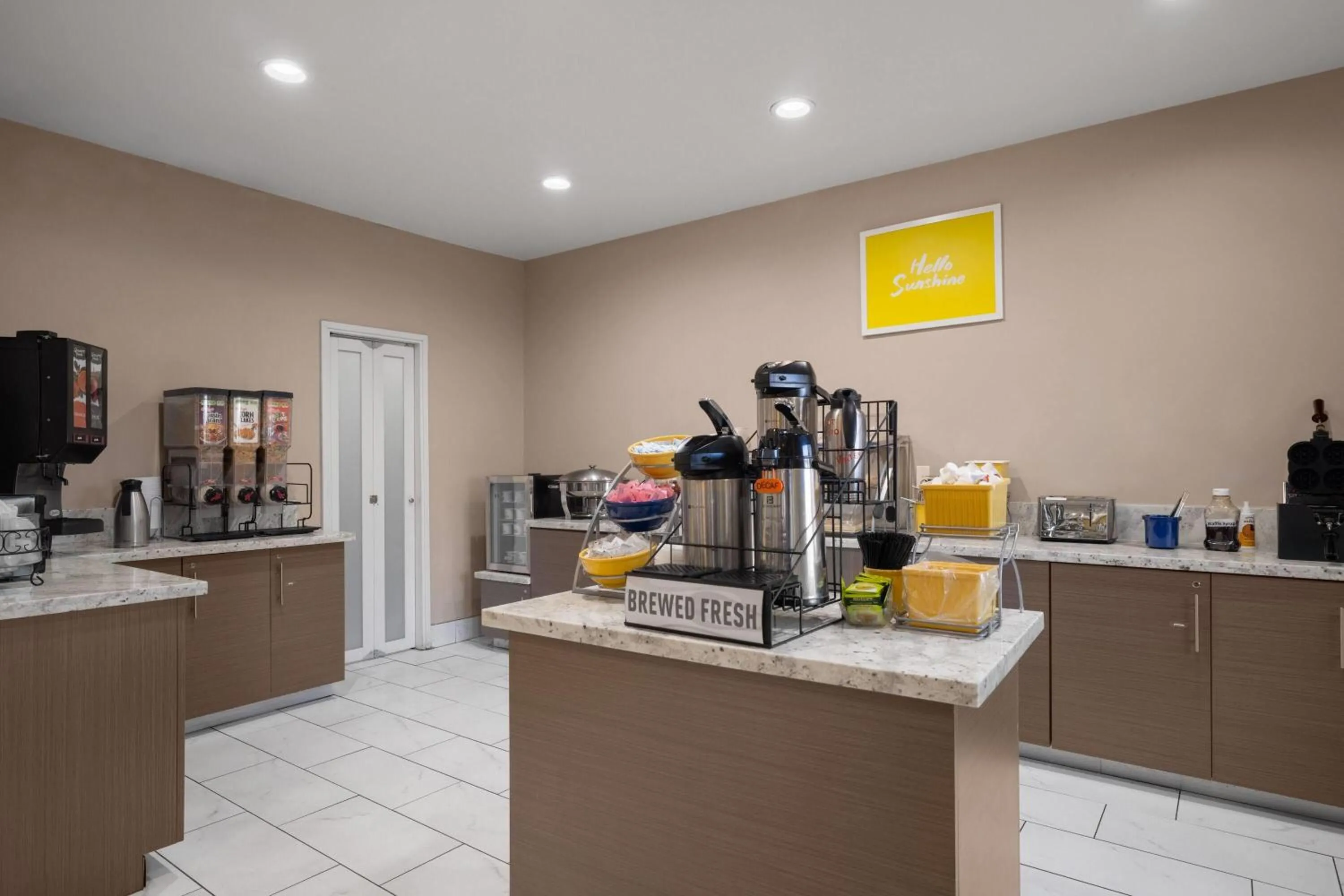 Breakfast in Days Inn & Suites by Wyndham Airport Albuquerque