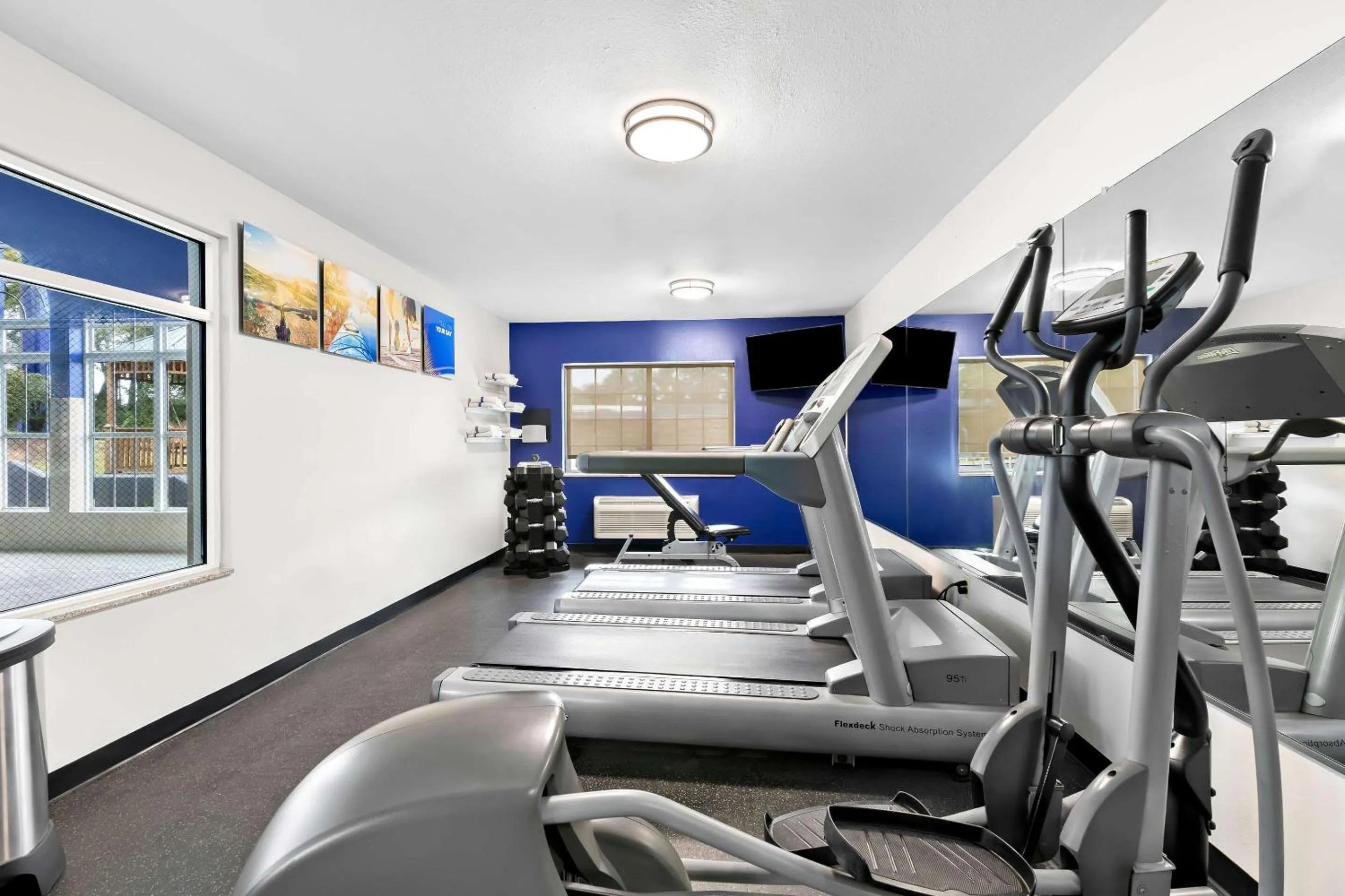 Fitness centre/facilities in Comfort Inn & Suites Nashville Near Tanger Outlets I-24 Antioch