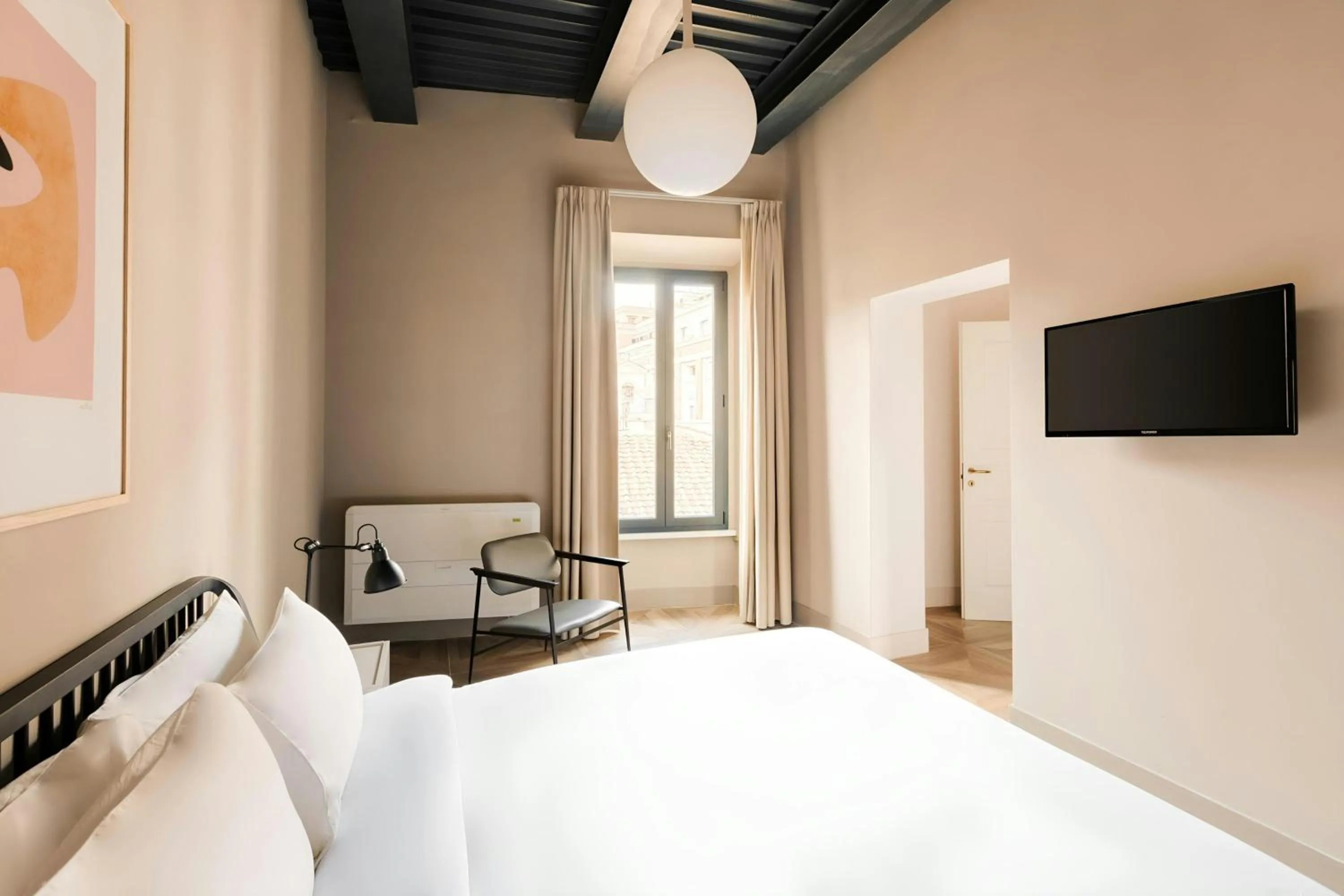 Bedroom, Bed in Piazza Barberini, Sonder Apartment by Marriott Bonvoy