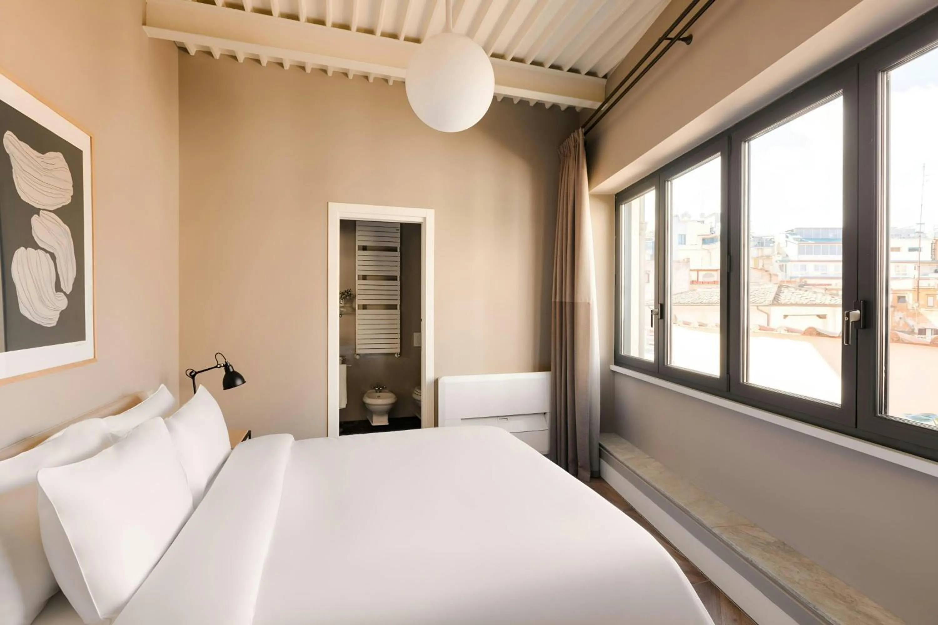 Bedroom, Bed in Piazza Barberini, Sonder Apartment by Marriott Bonvoy