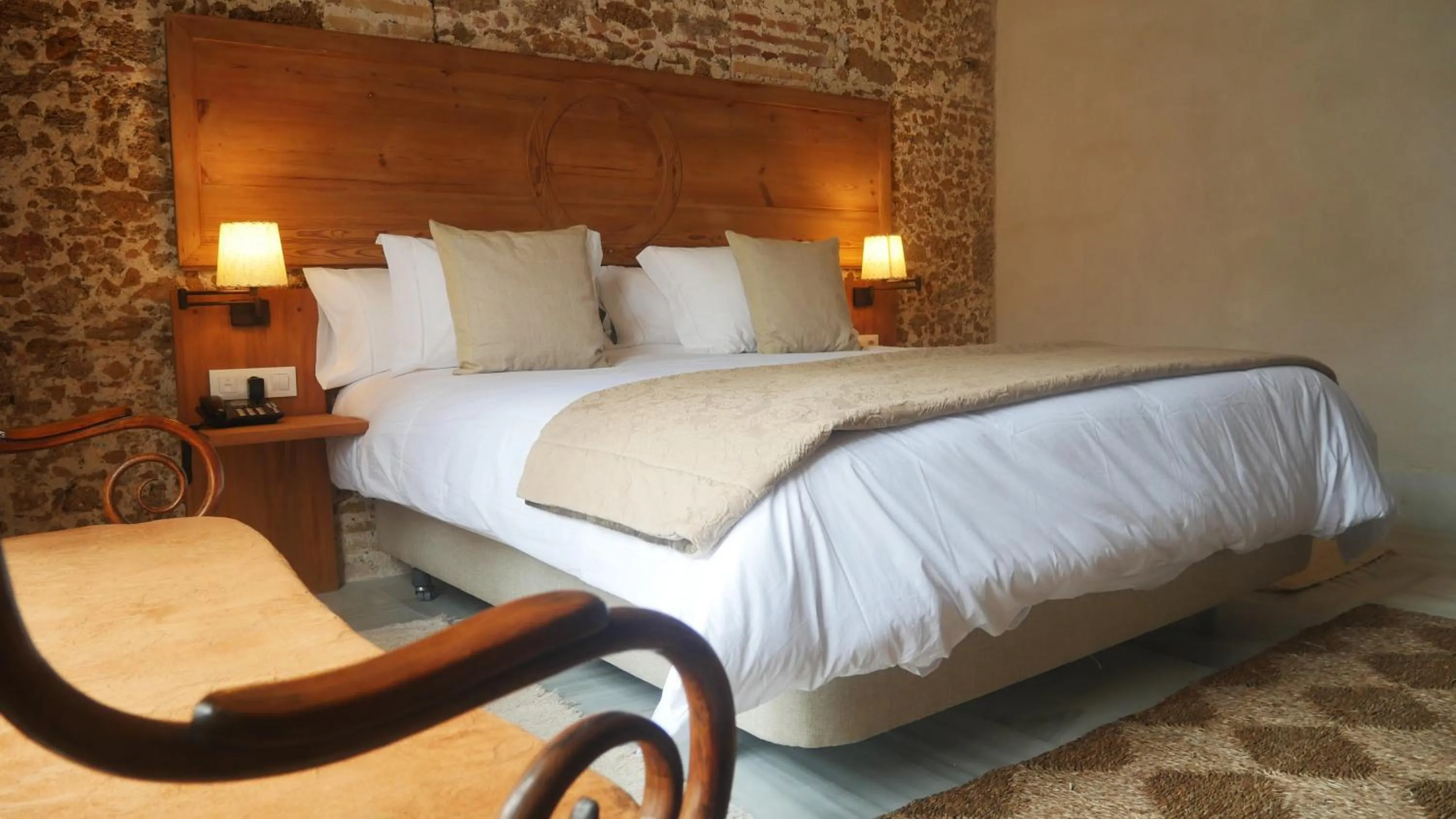 Facility for disabled guests, Bed in Hotel Casa de las Cuatro Torres