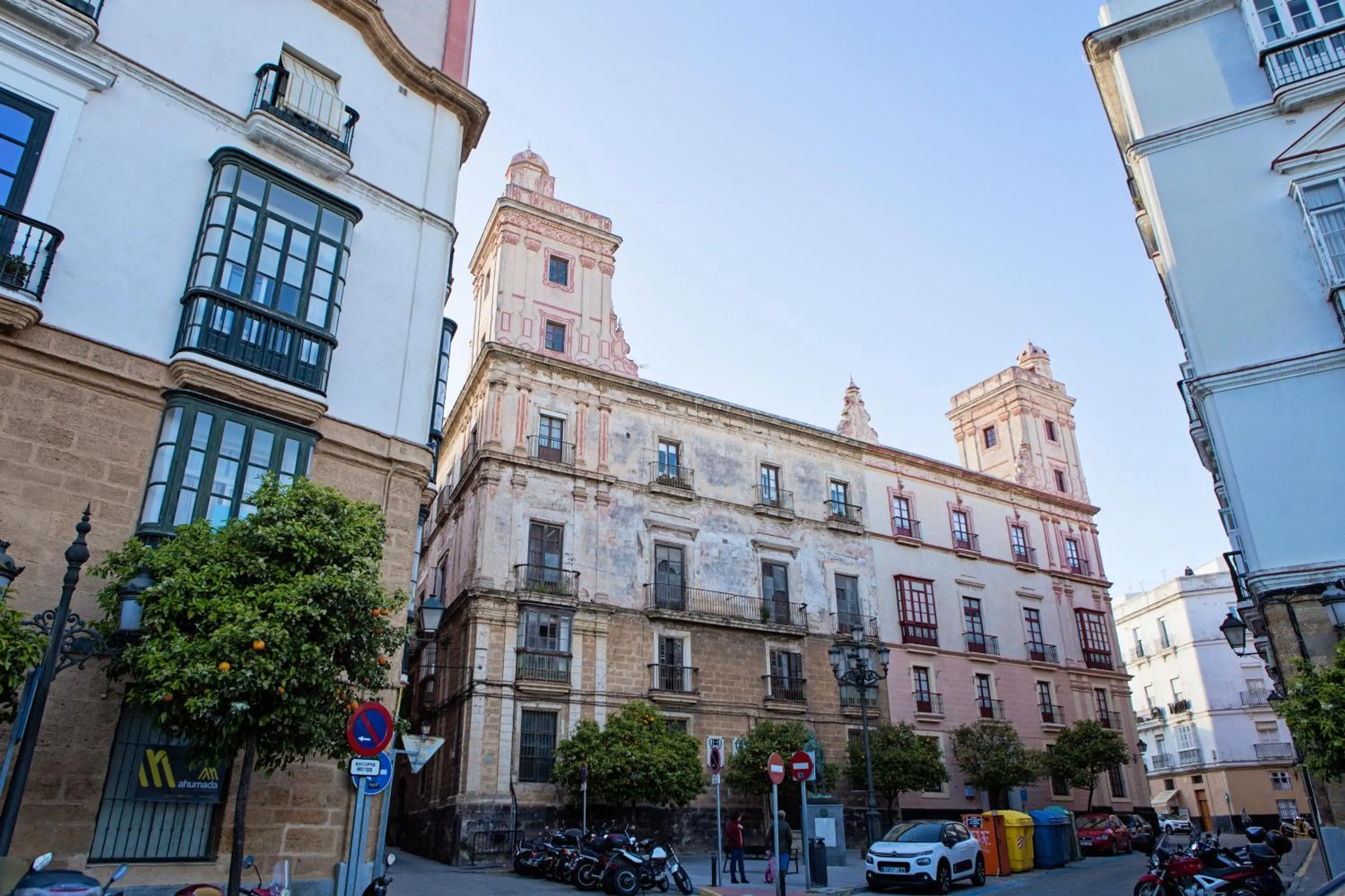 Facade/entrance in Hotel Casa de las Cuatro Torres