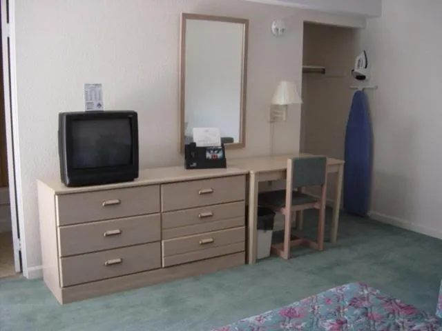 TV and multimedia in Prestige Inn