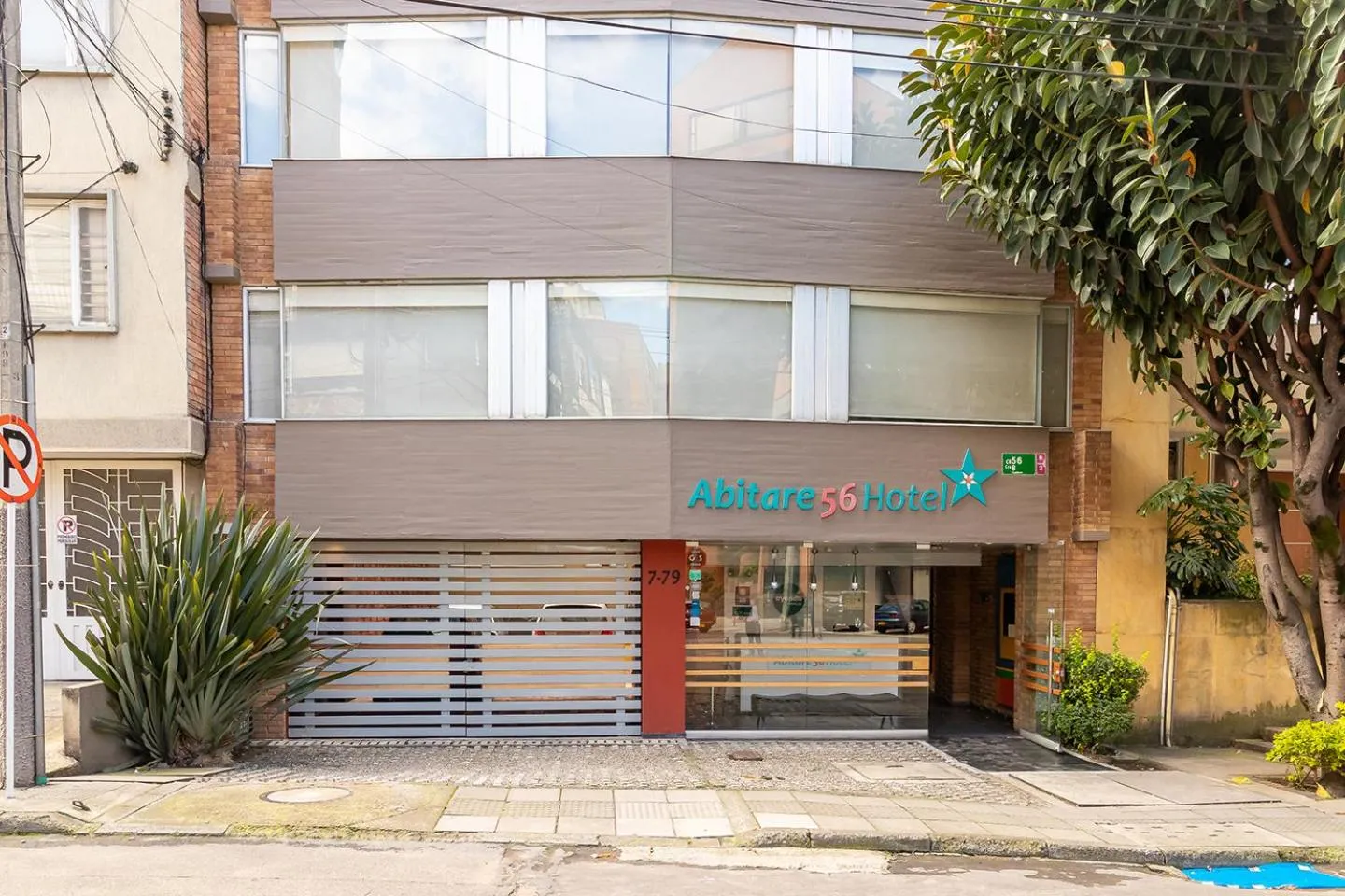 Facade/entrance in Hotel Abitare 56