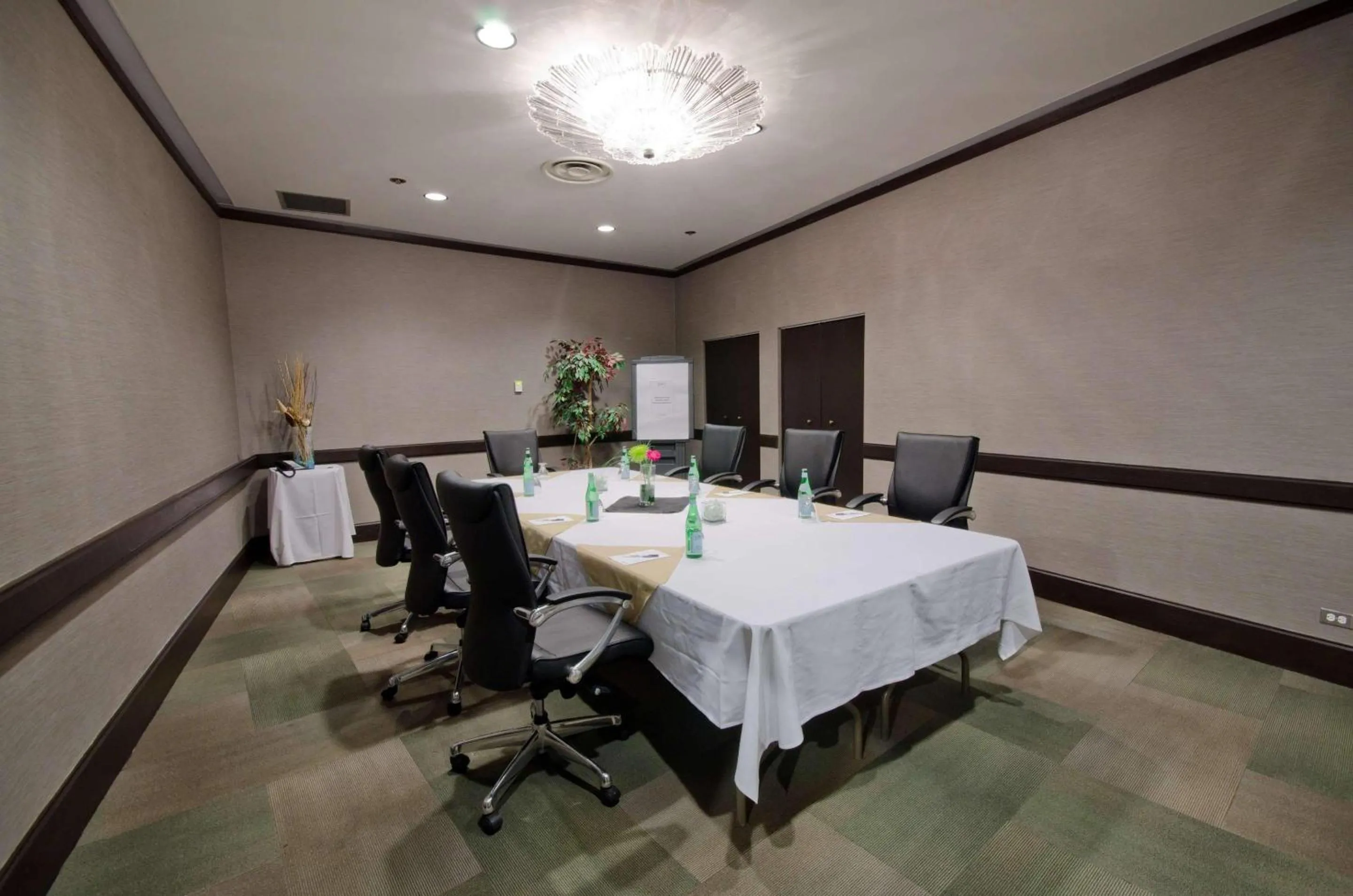 Meeting/conference room in Radisson Hotel Winnipeg Downtown