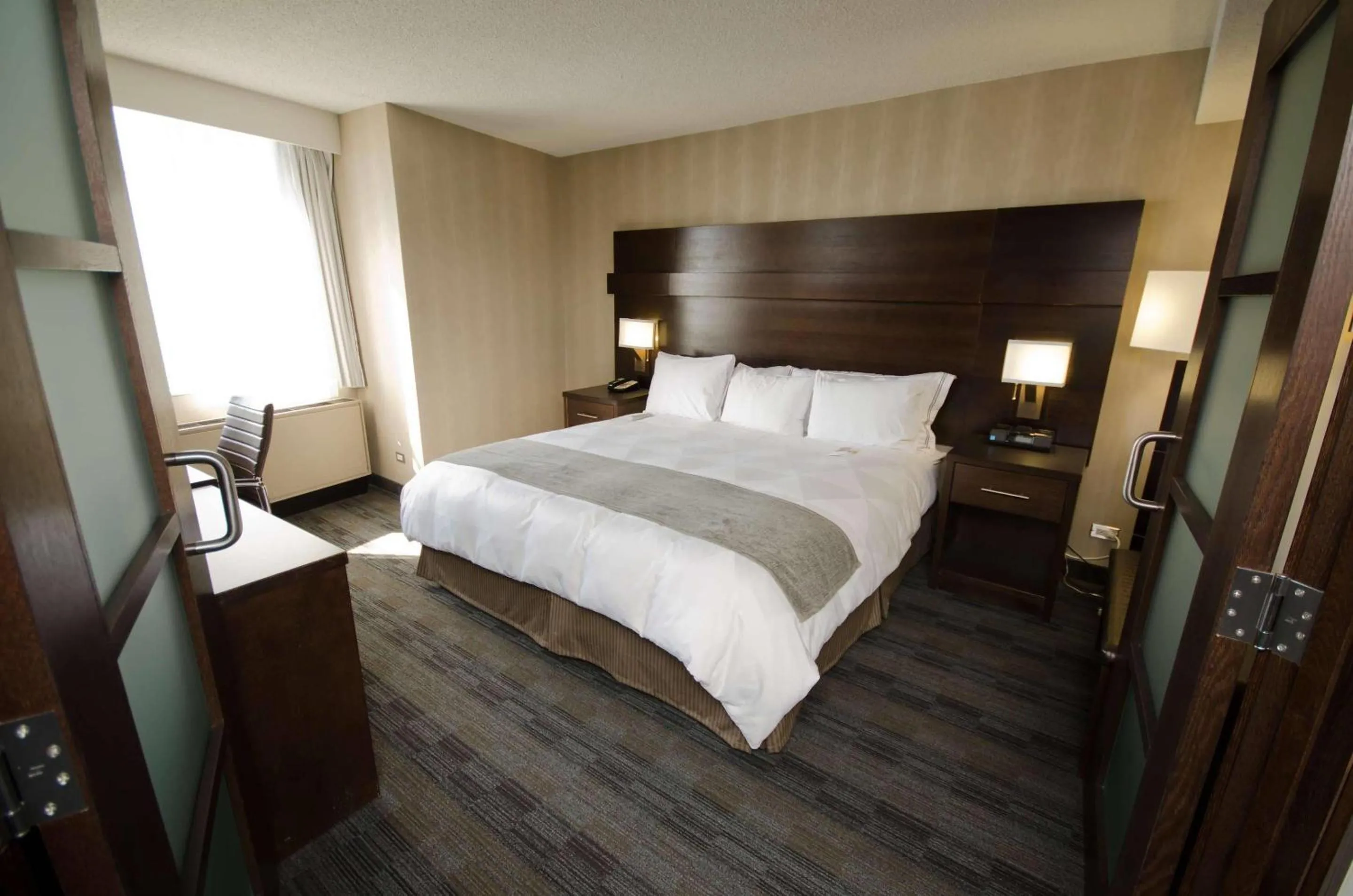 Bedroom, Bed in Radisson Hotel Winnipeg Downtown