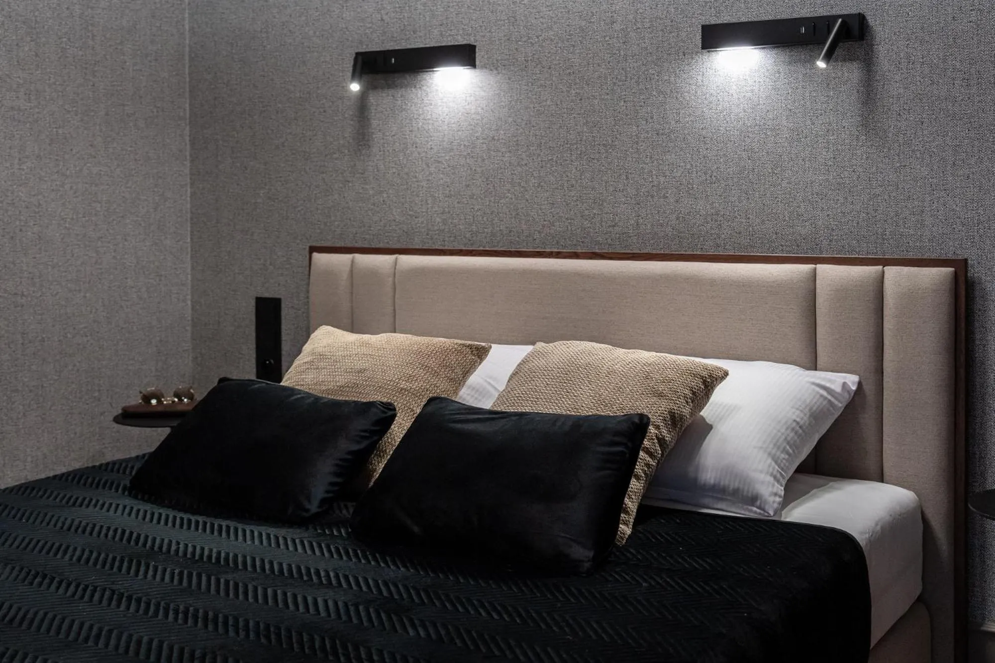 Bedroom, Bed in Lavoo Boutique Apartments