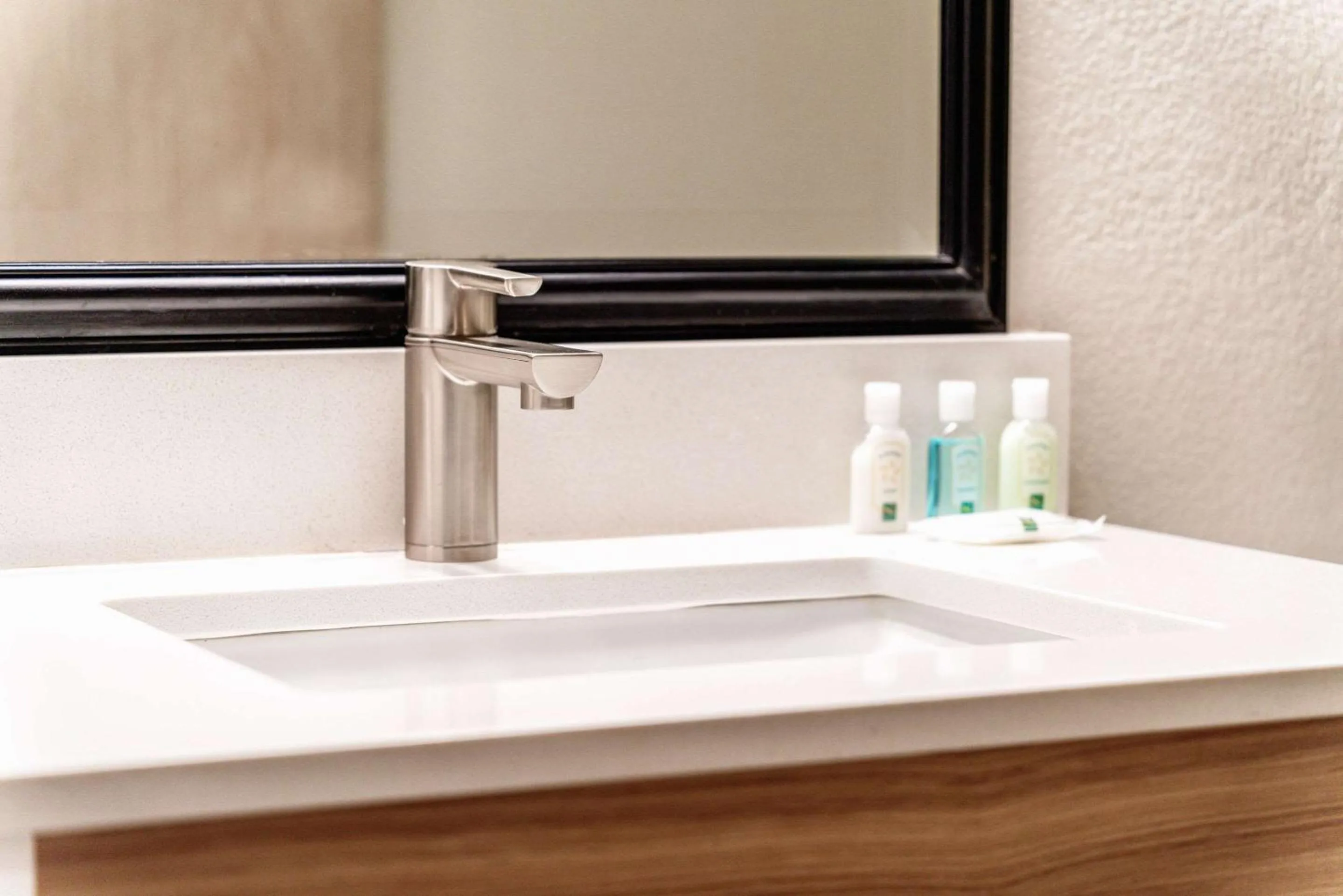 Bedroom in Quality Inn Chandler I-10