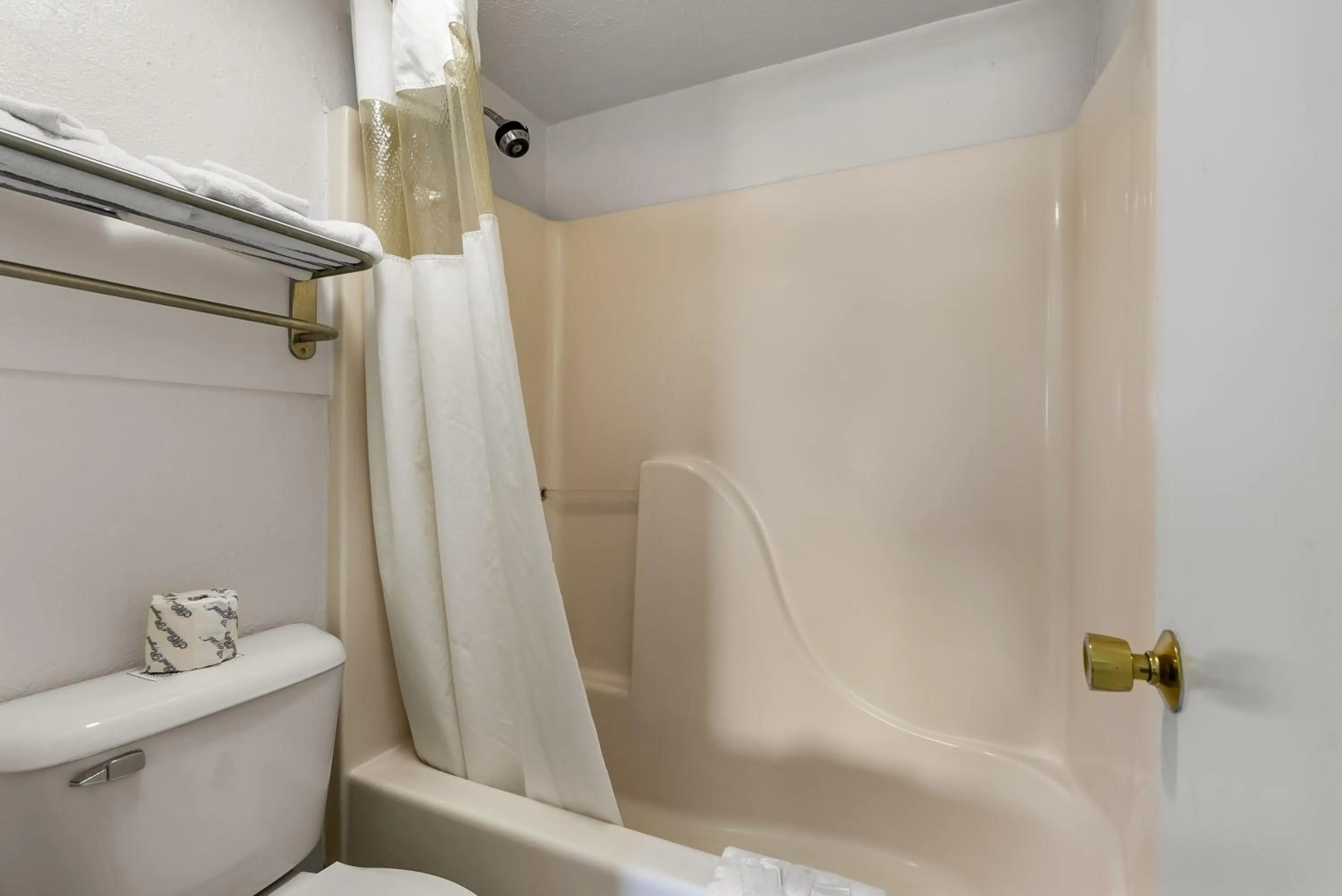 Shower in Americas Best Value Inn - Lincoln