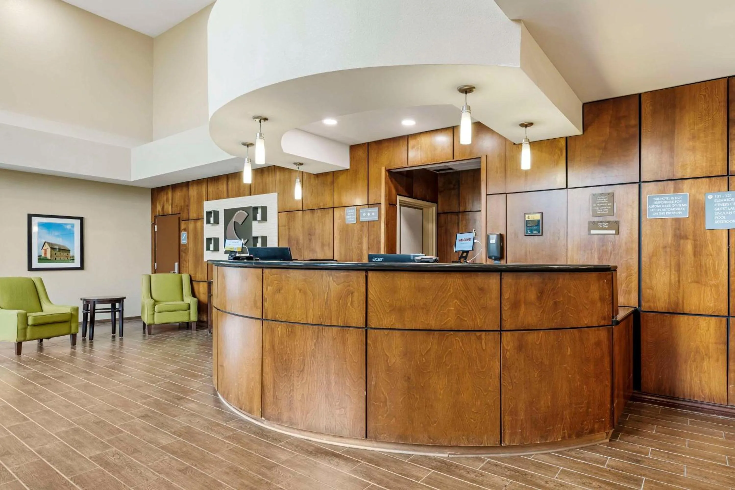 Lobby or reception in Comfort Suites East Lincoln - Mall Area