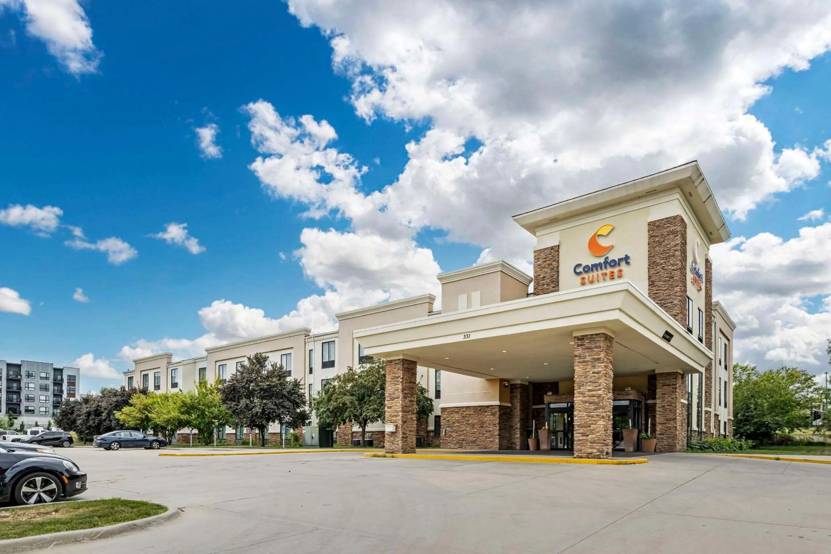 Property building in Comfort Suites East Lincoln - Mall Area