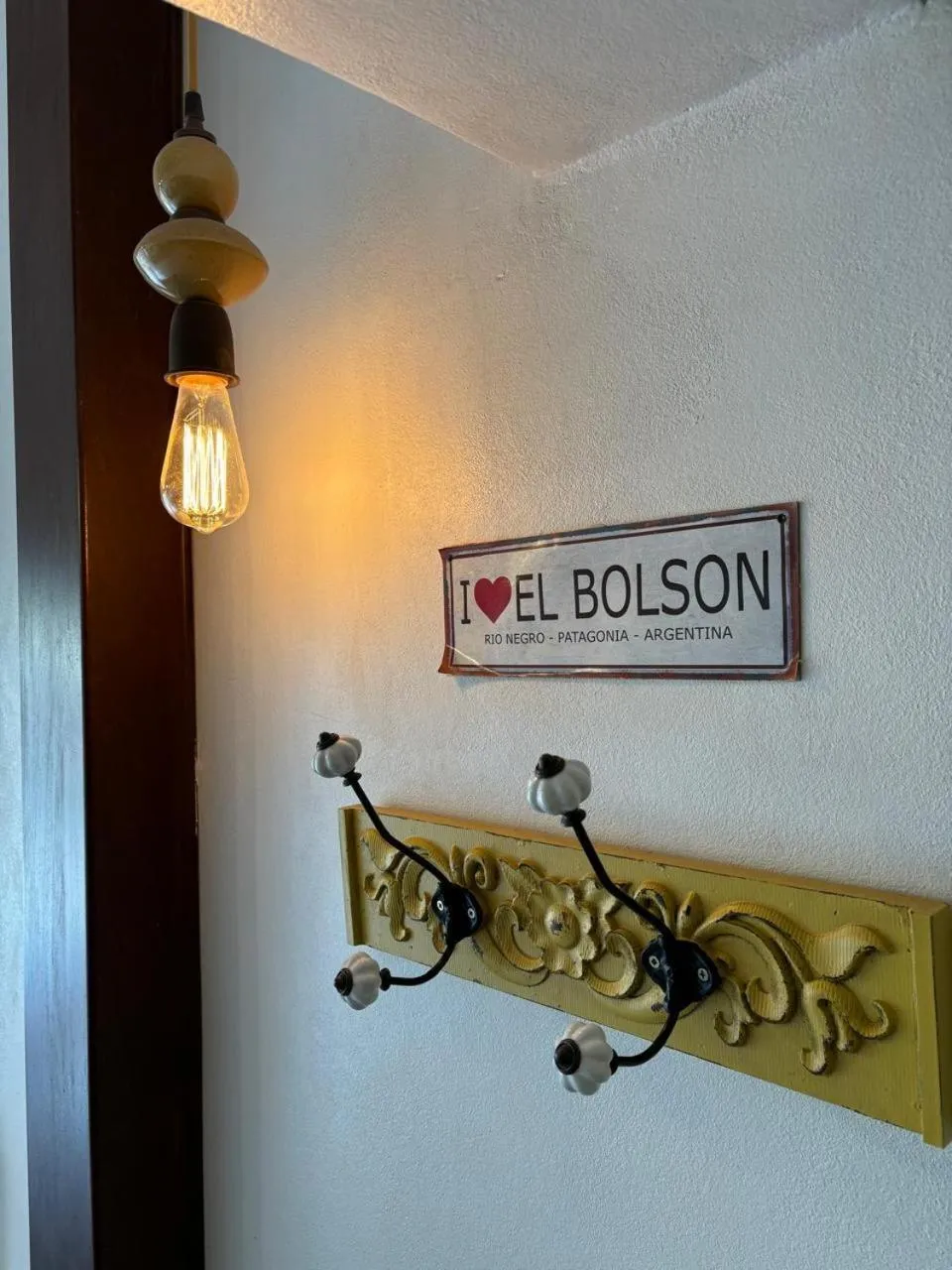 Text overlay in Cabañas Sublime Bolson