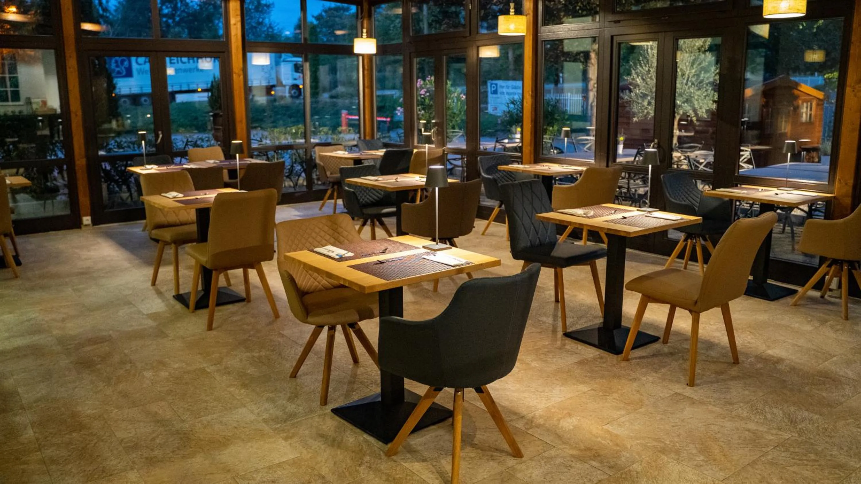 Restaurant/places to eat in monte mare SAUNA-SPA-SPORTS-HOTEL