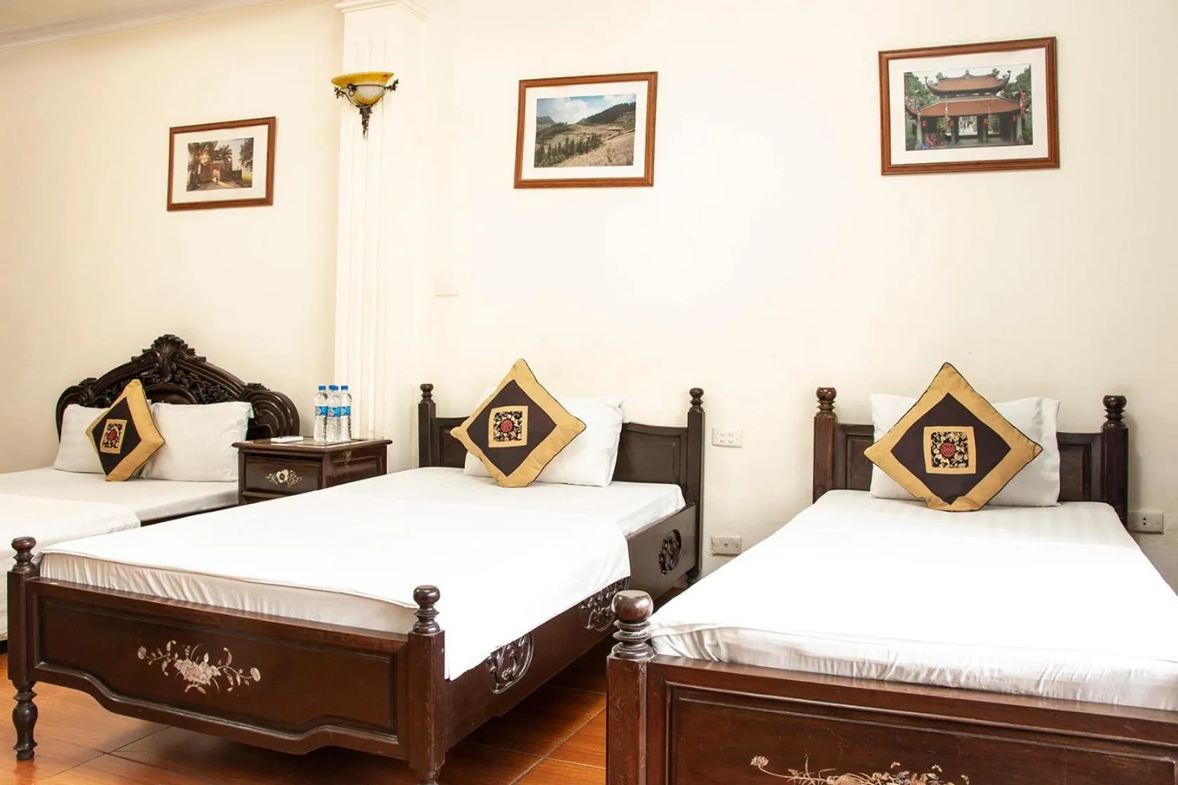 Bed in Group Nest Hotel