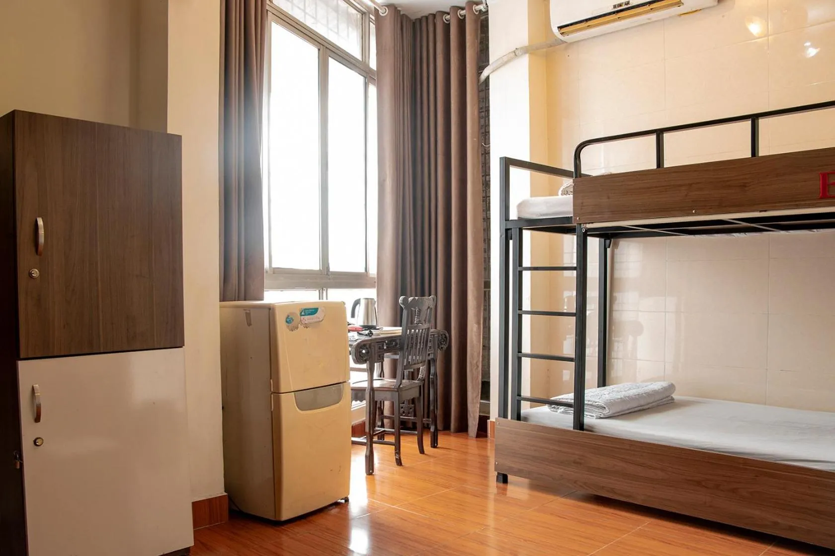 bunk bed, Bed in Group Nest Hotel