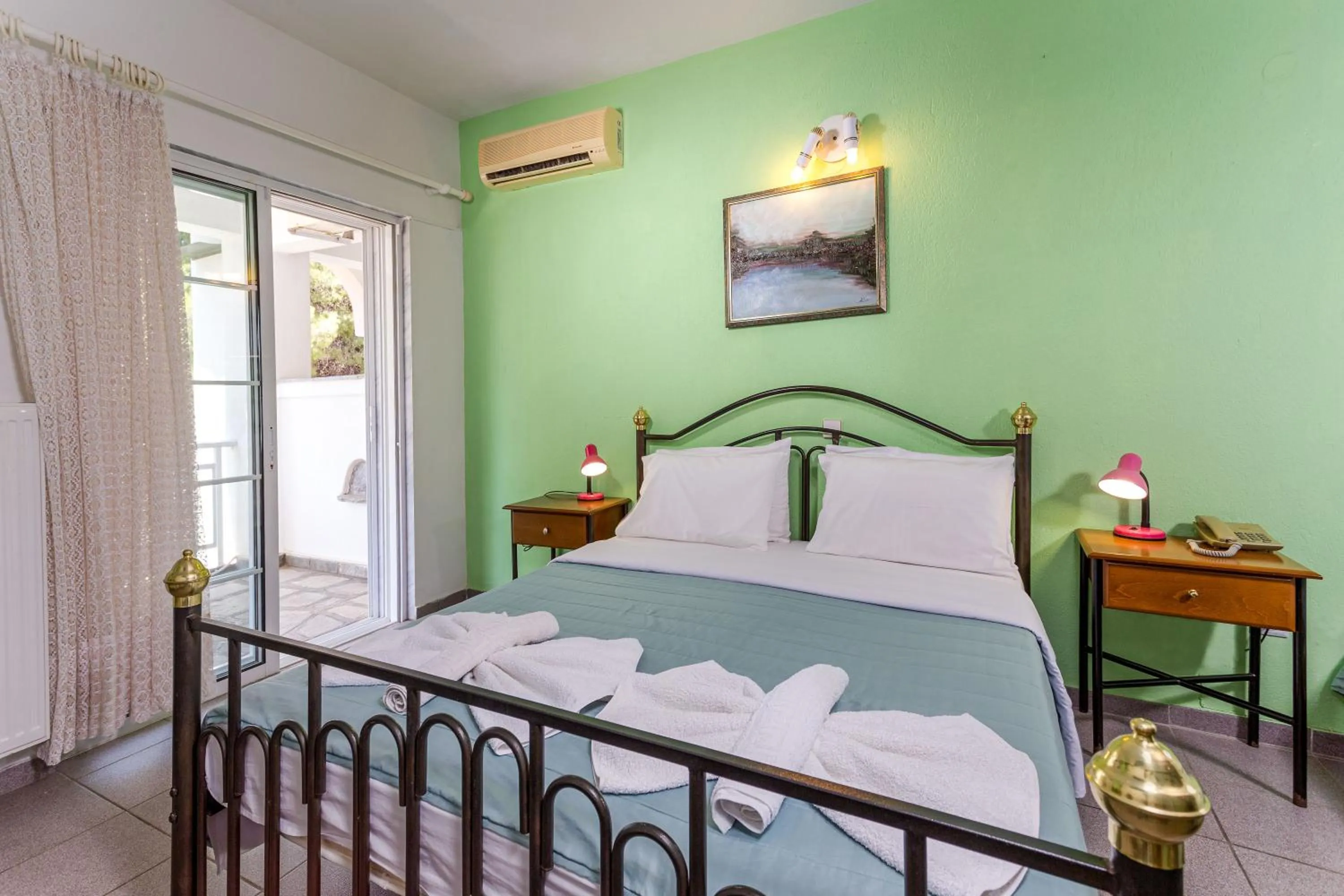 Standard Double Room in Melissa Gold Coast