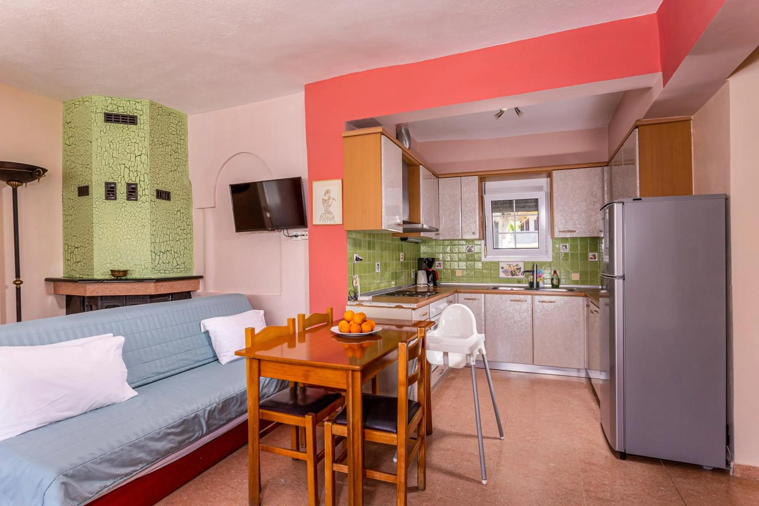 Kitchen or kitchenette in Melissa Gold Coast