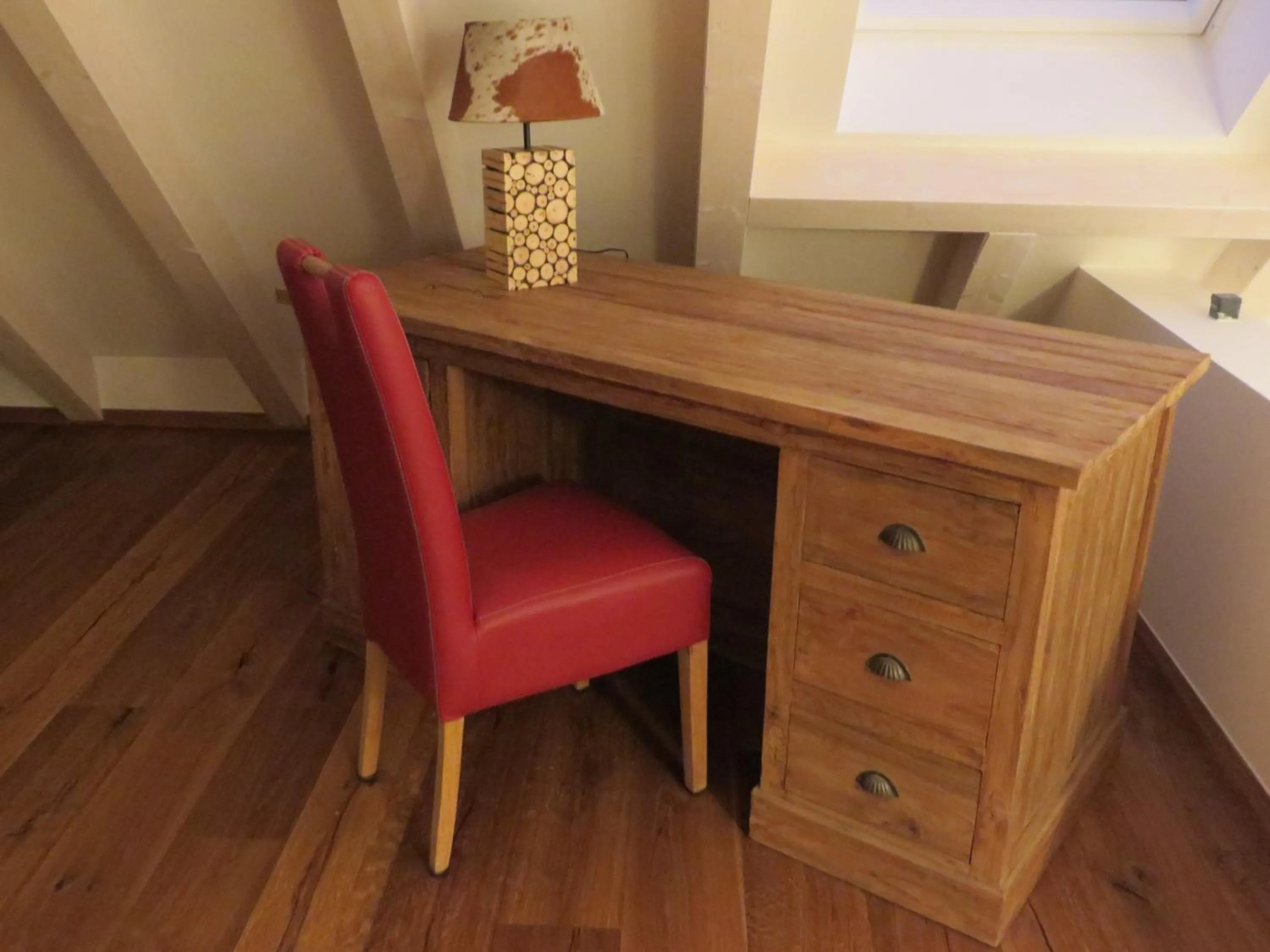 Decorative detail in Hilleprandt - Adults Only