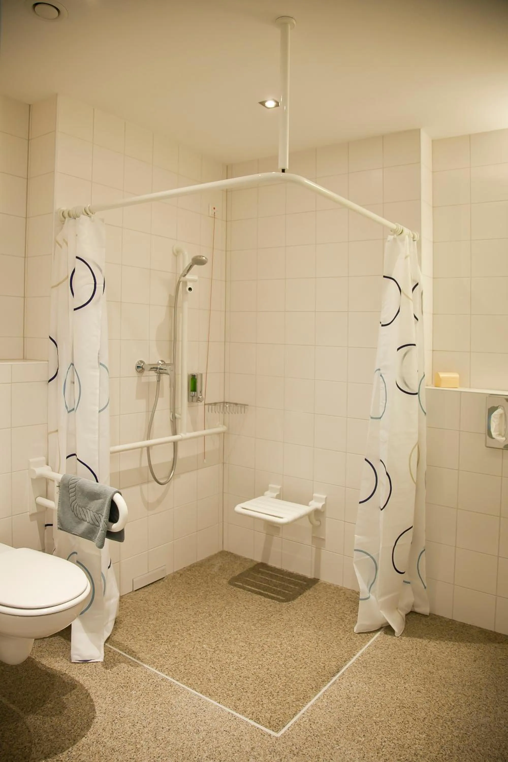 Bathroom in business & conference Sporthotel Großwallstadt