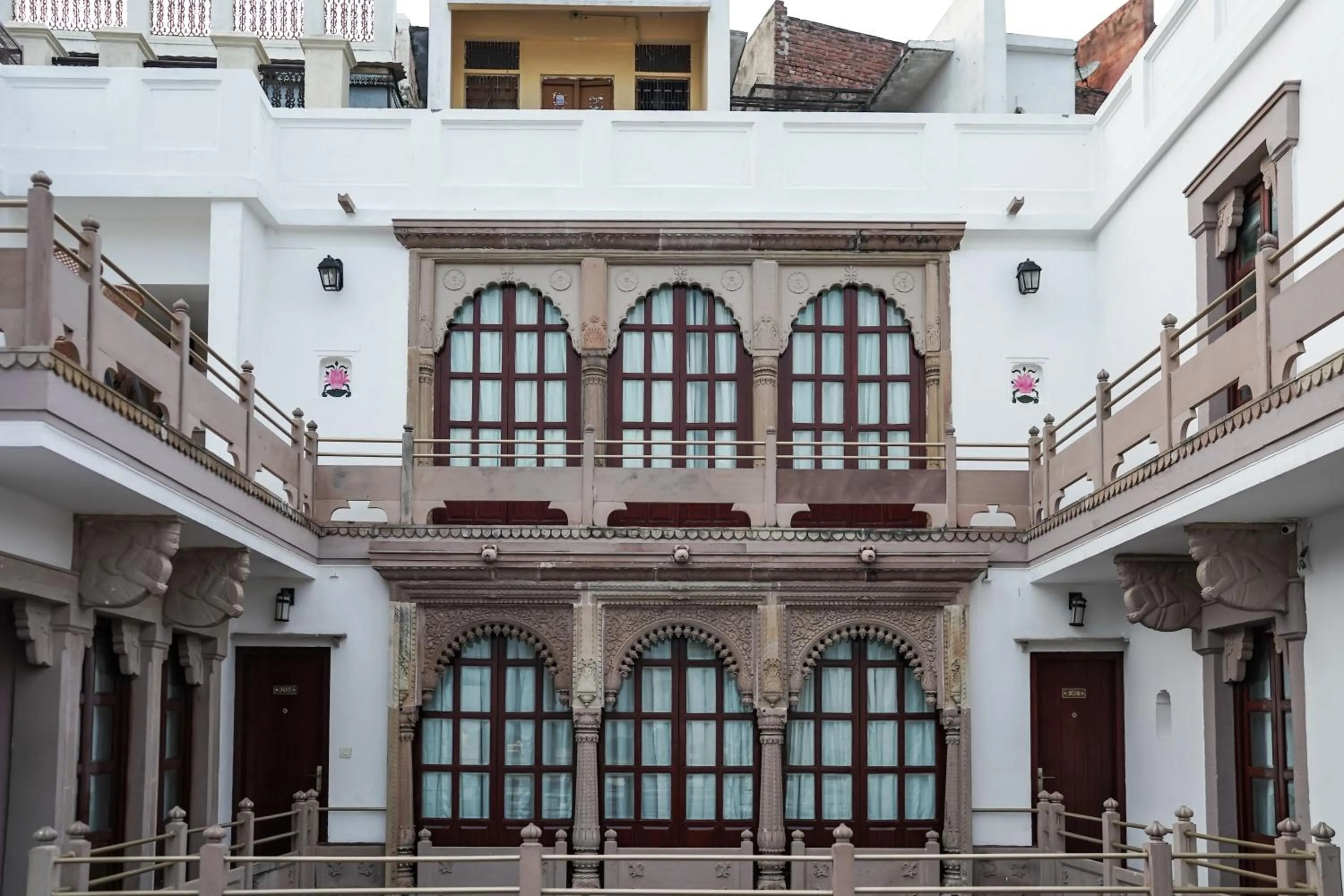 Guleria Kothi at Ganges