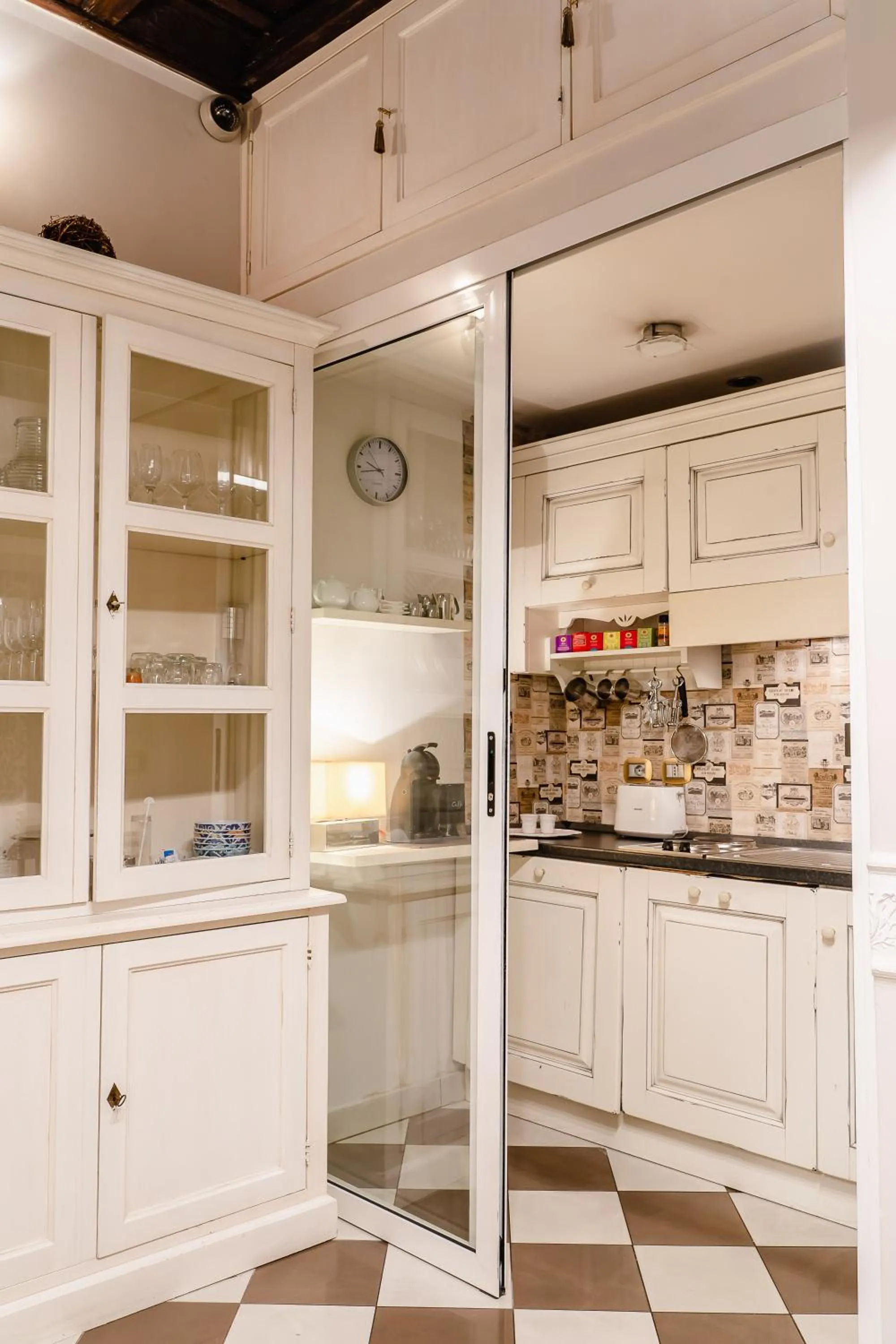 Property building in Locanda Del Sole-Roma Piazza Di Spagna Ripetta