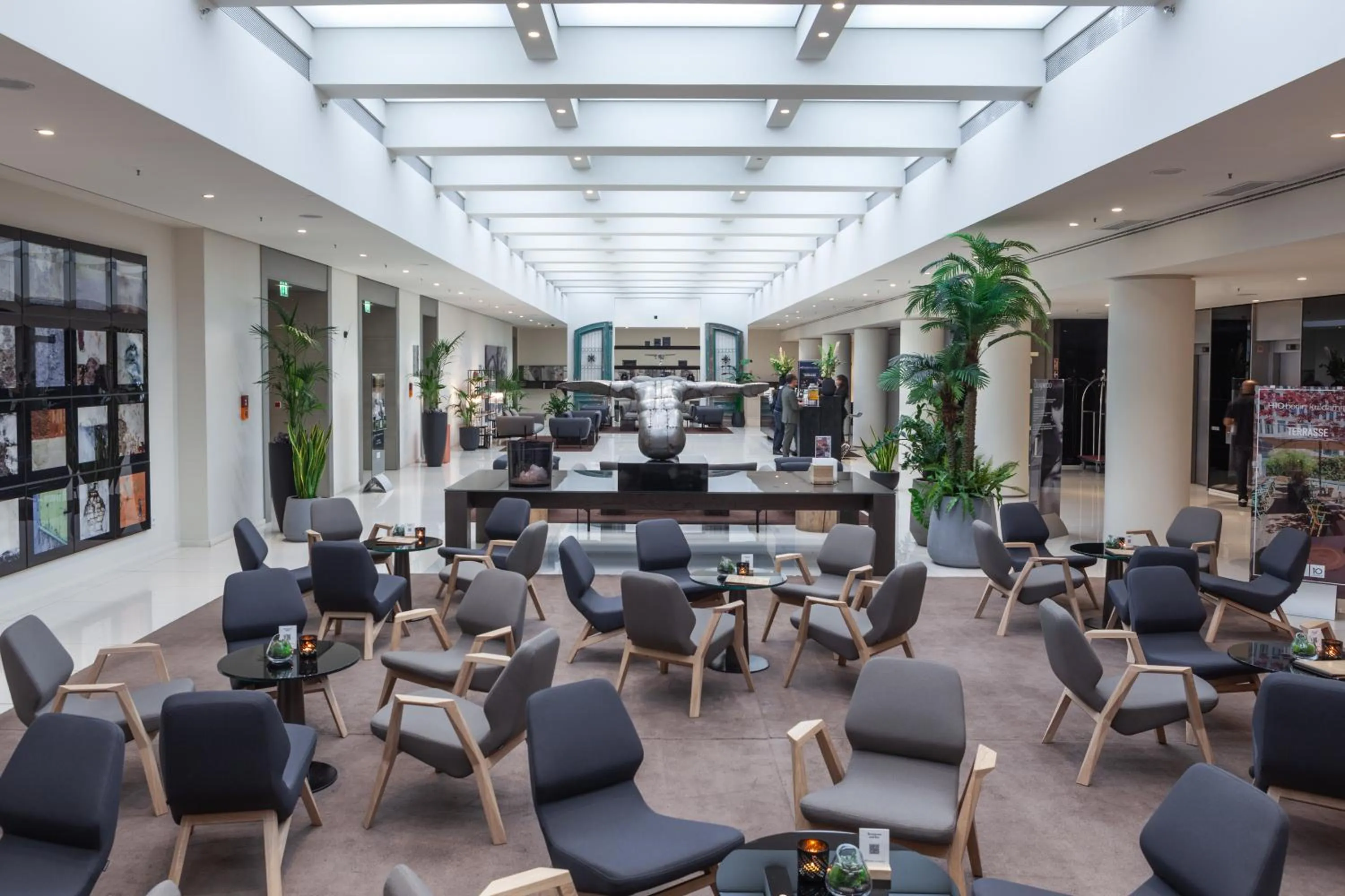 Area and facilities in H10 Berlin Ku'Damm