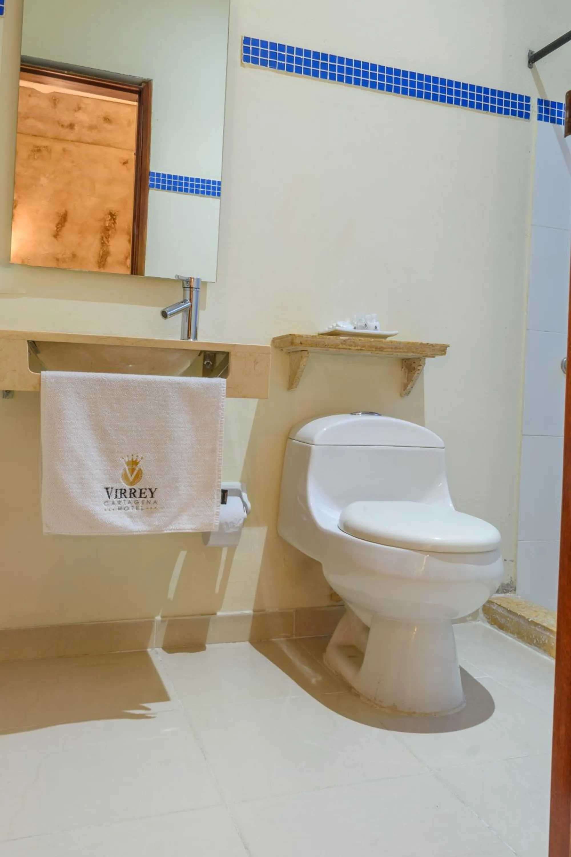 Toilet in Hotel Virrey Cartagena