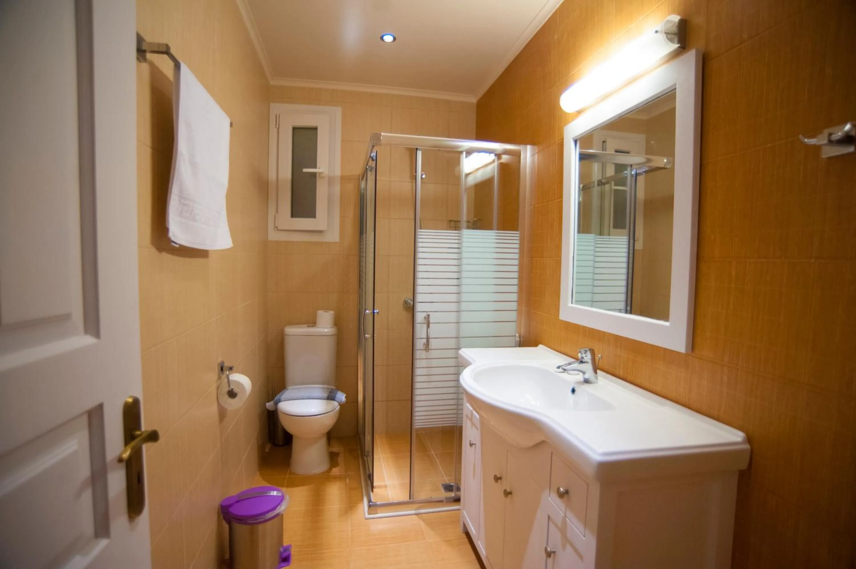 Shower in Villa Vita Holidays