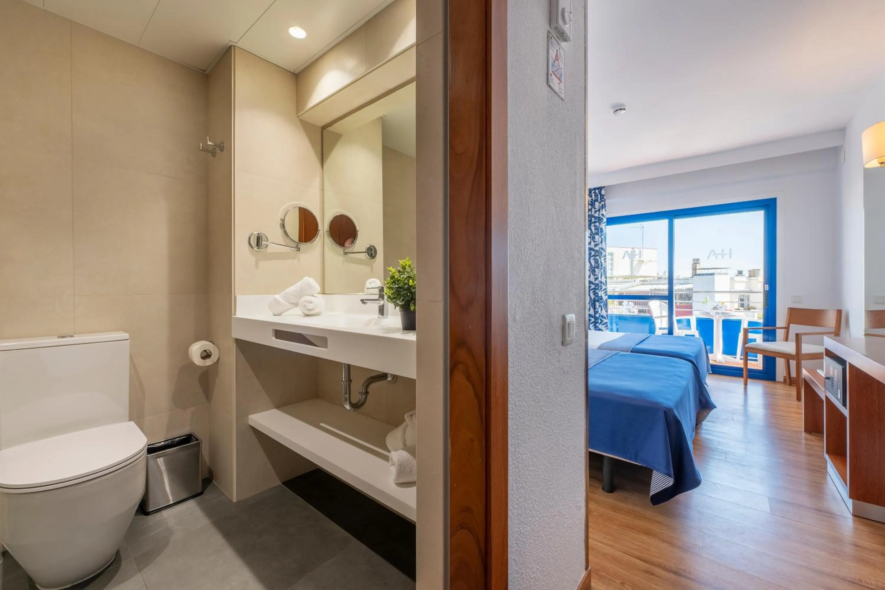 Bed in Hotel Tahití Playa 4S