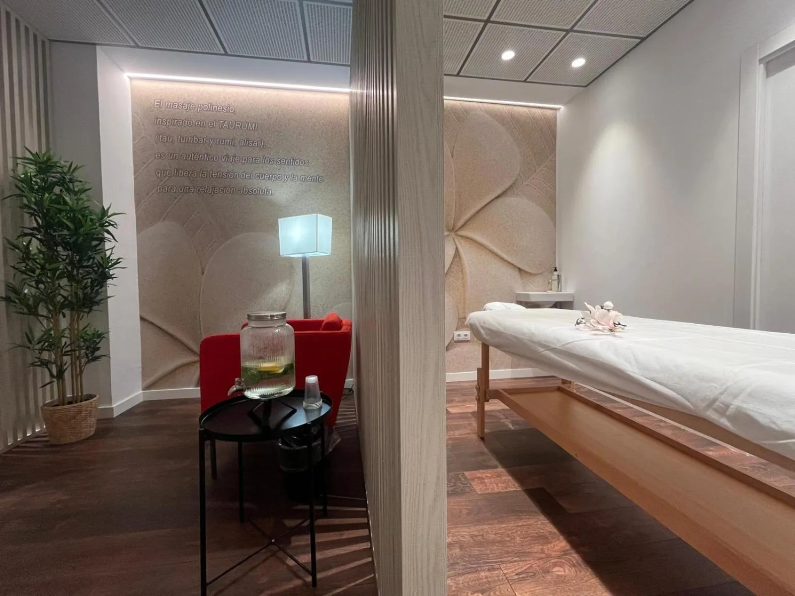 Massage, Bed in Hotel Tahití Playa