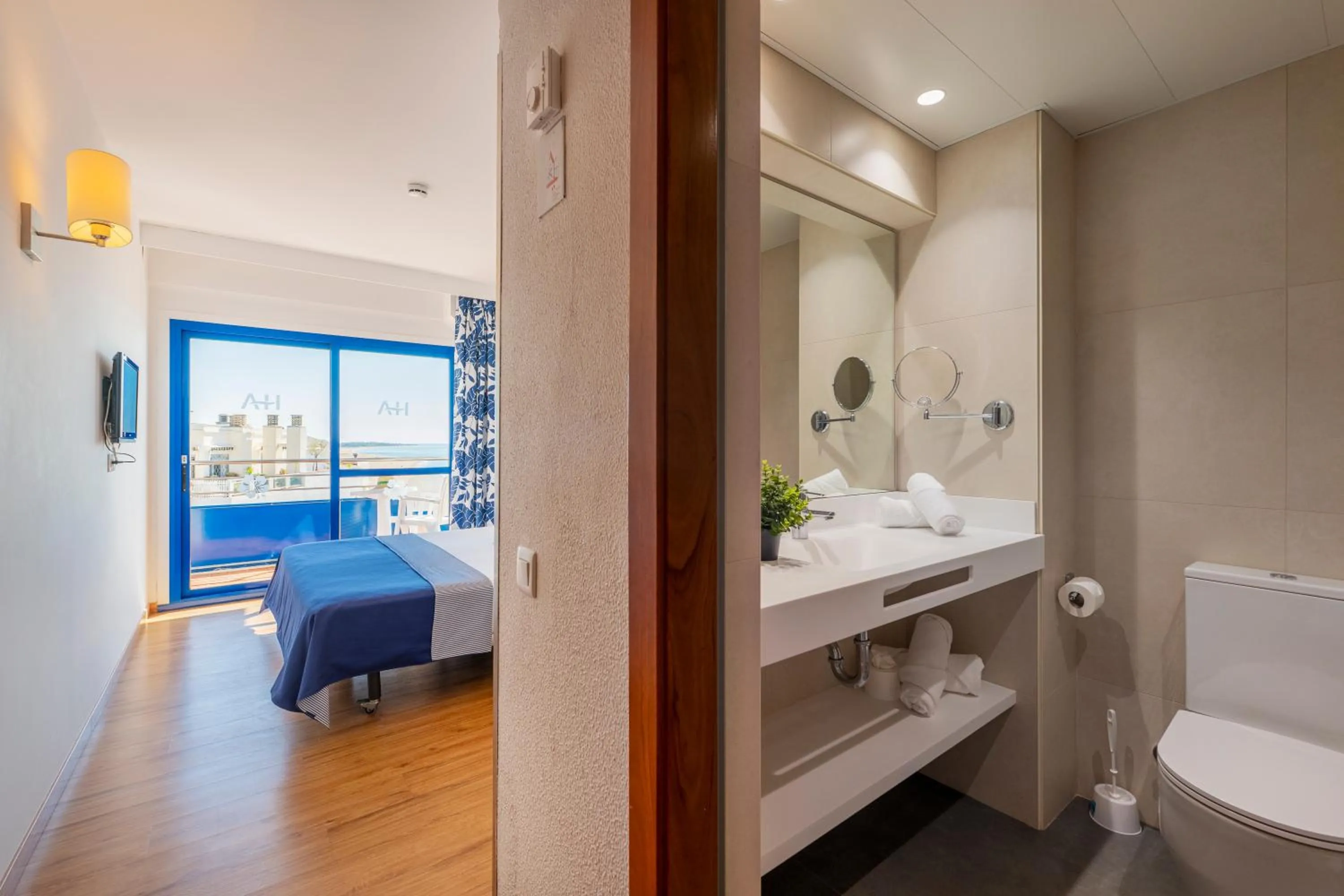 Bed in Hotel Tahití Playa 4S