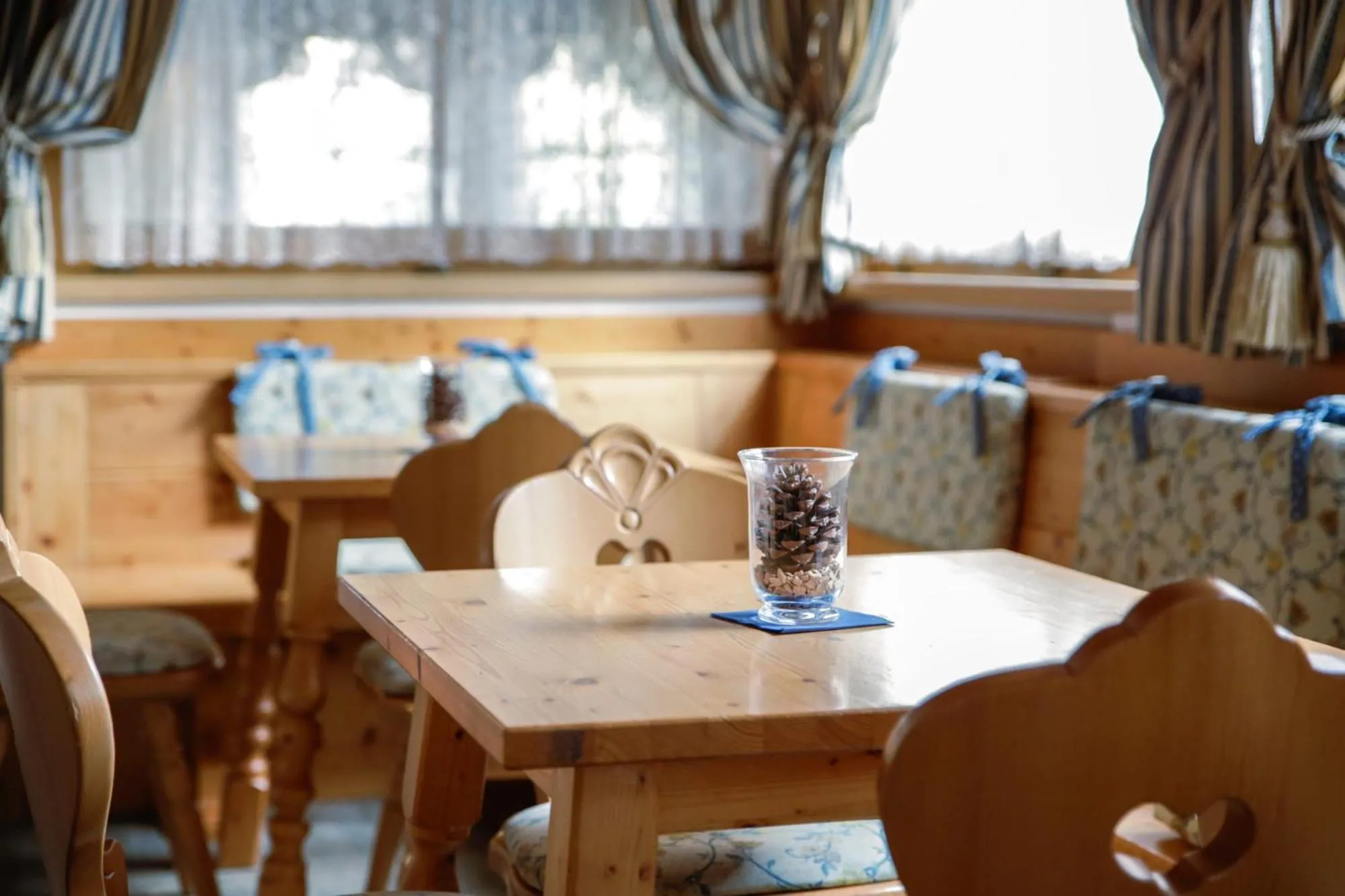 Nivis Hotel
