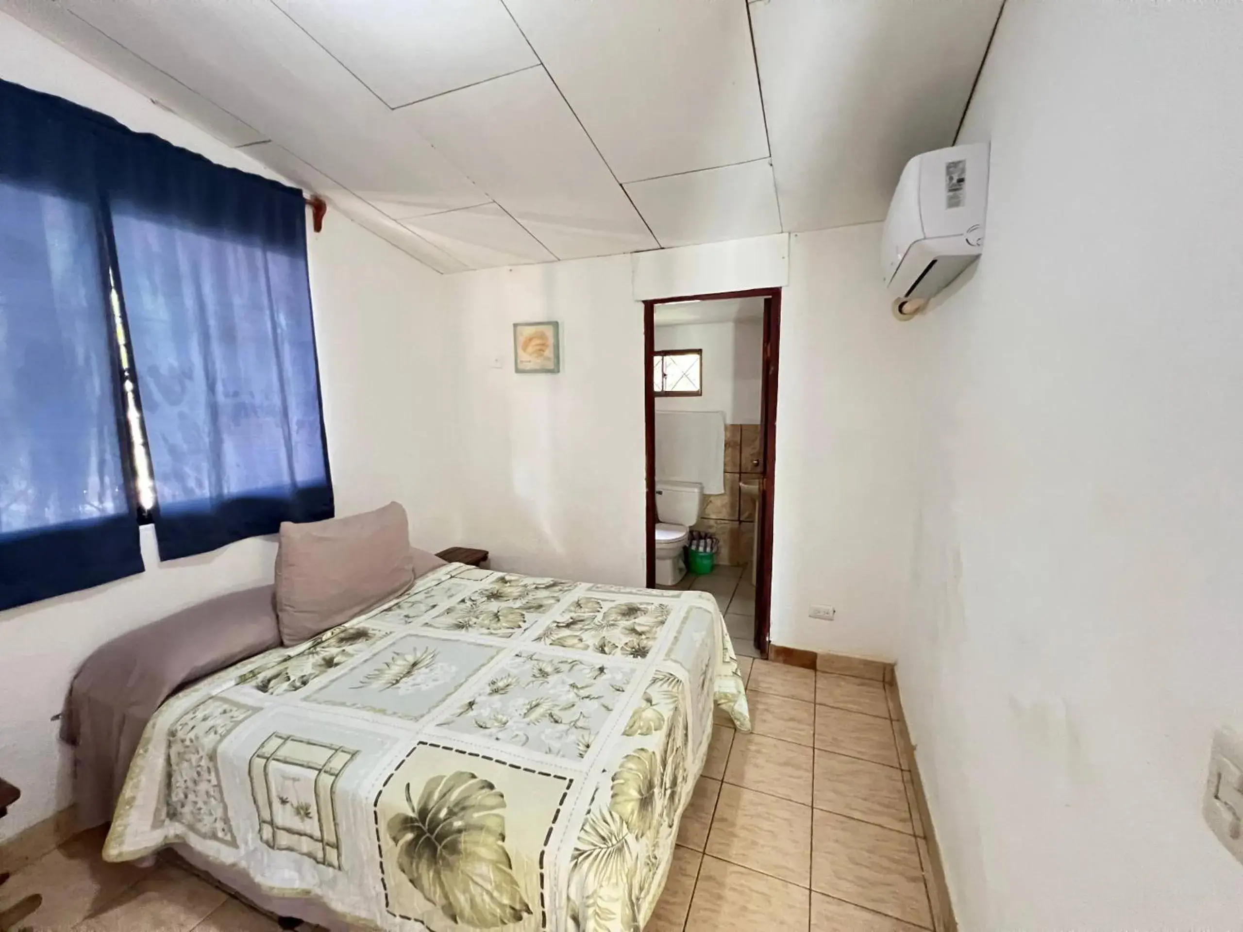 Double Room with Private Bathroom in Hostel Sunset Villas Popoyo Double Room with Private Bathroom in Hostel Sunset Villas Popoyo