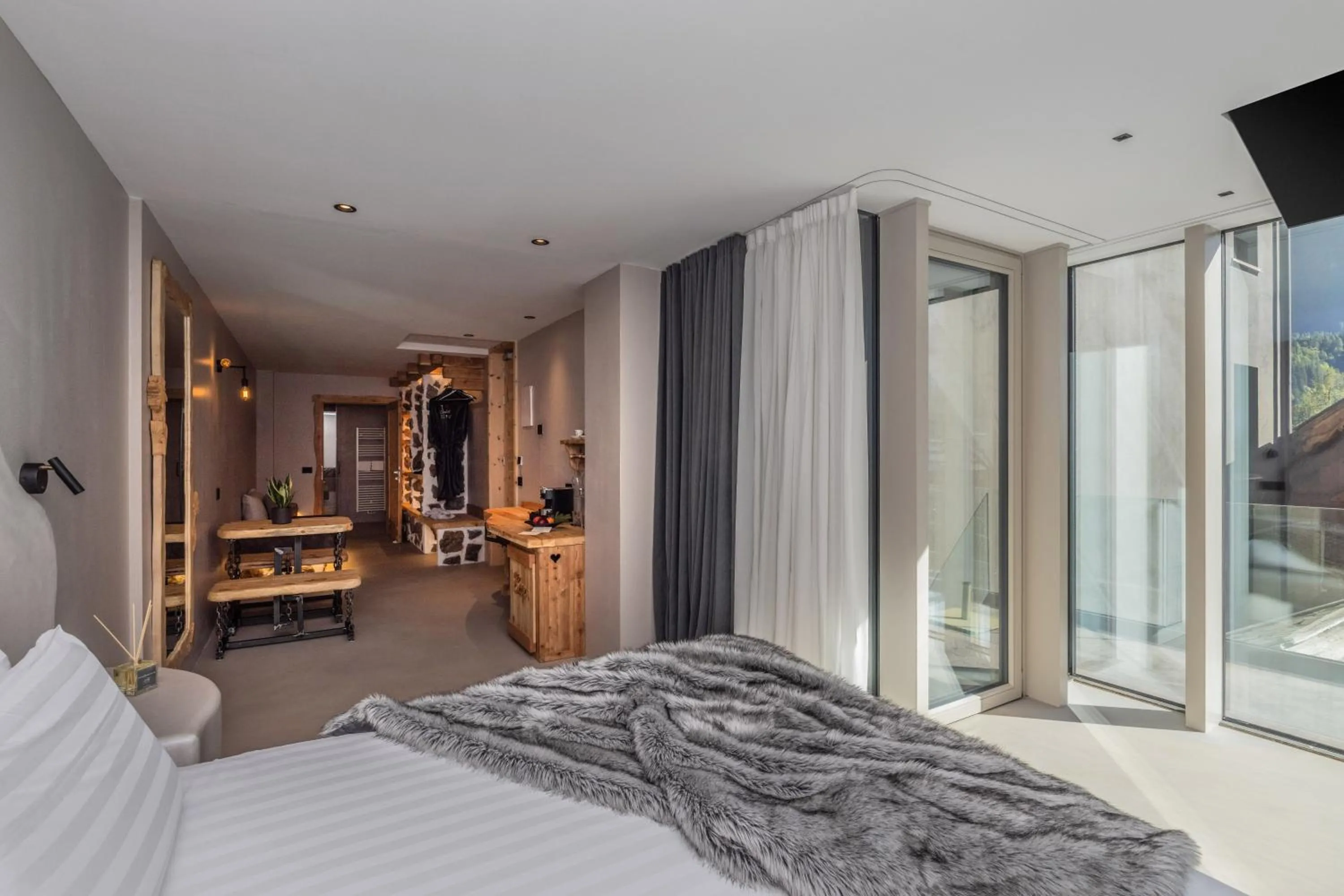 Bedroom, Bed in Hotel Chalet Al Foss - Adults Only