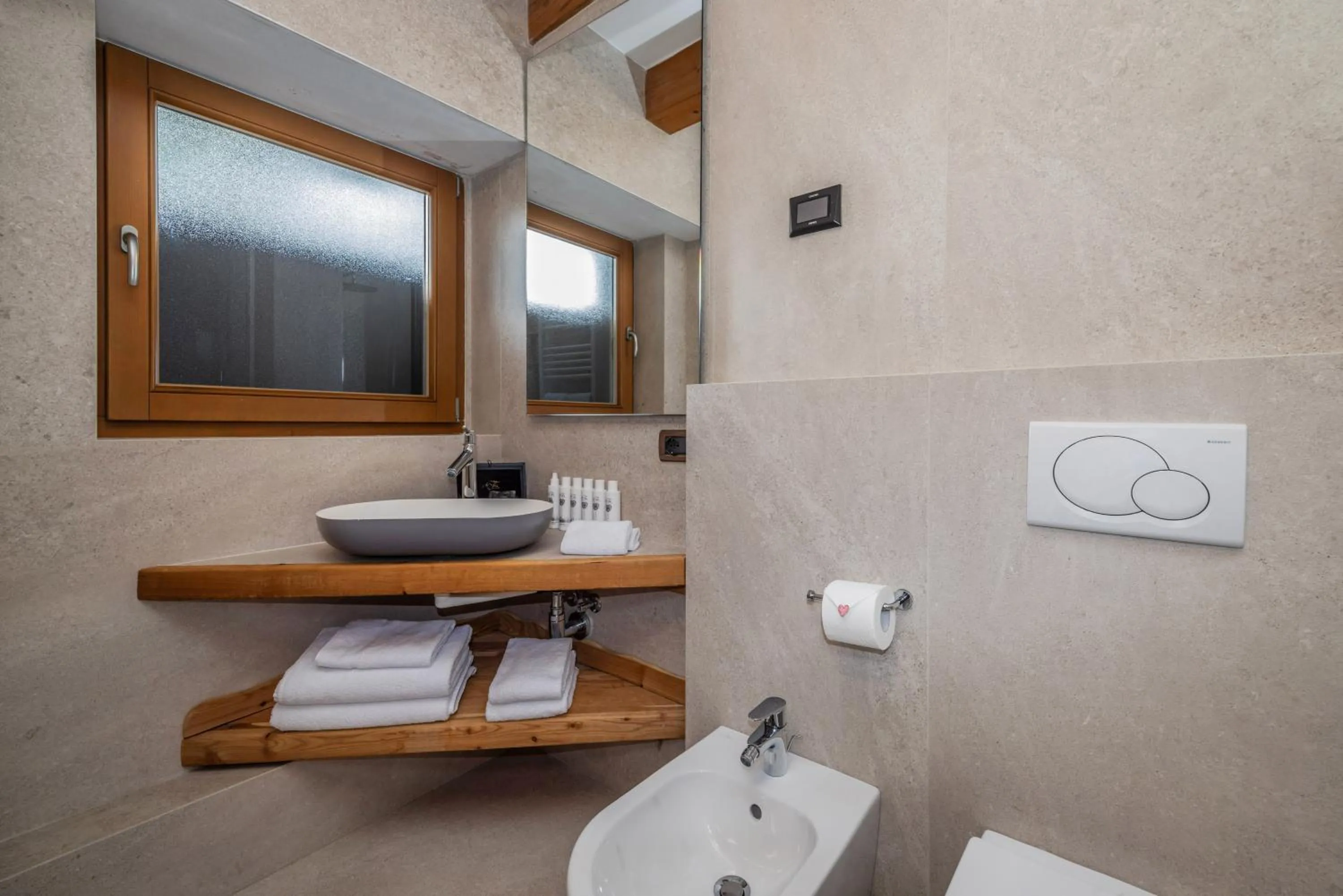 Bathroom in Hotel Chalet Al Foss - Adults Only