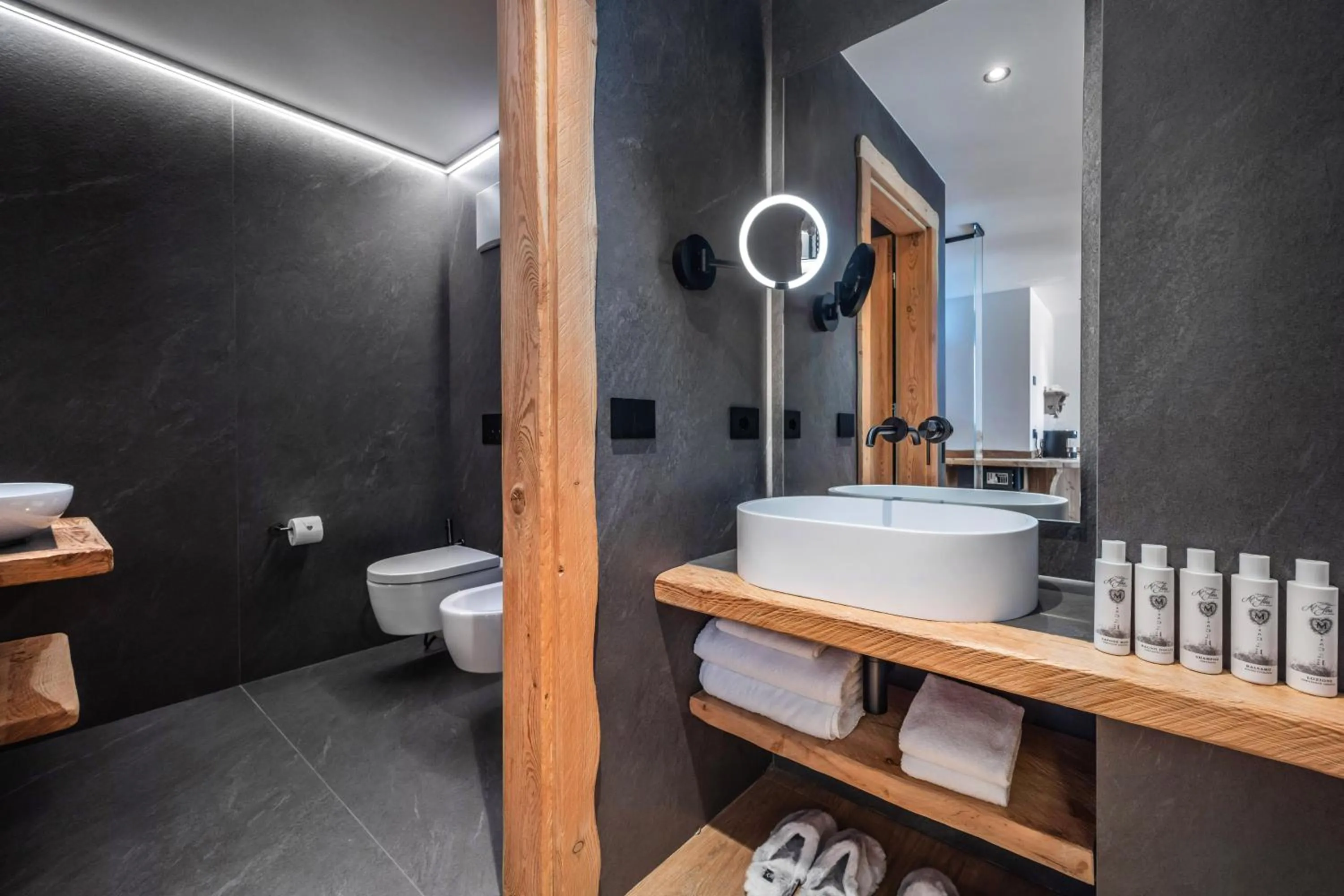 Bathroom in Hotel Chalet Al Foss - Adults Only