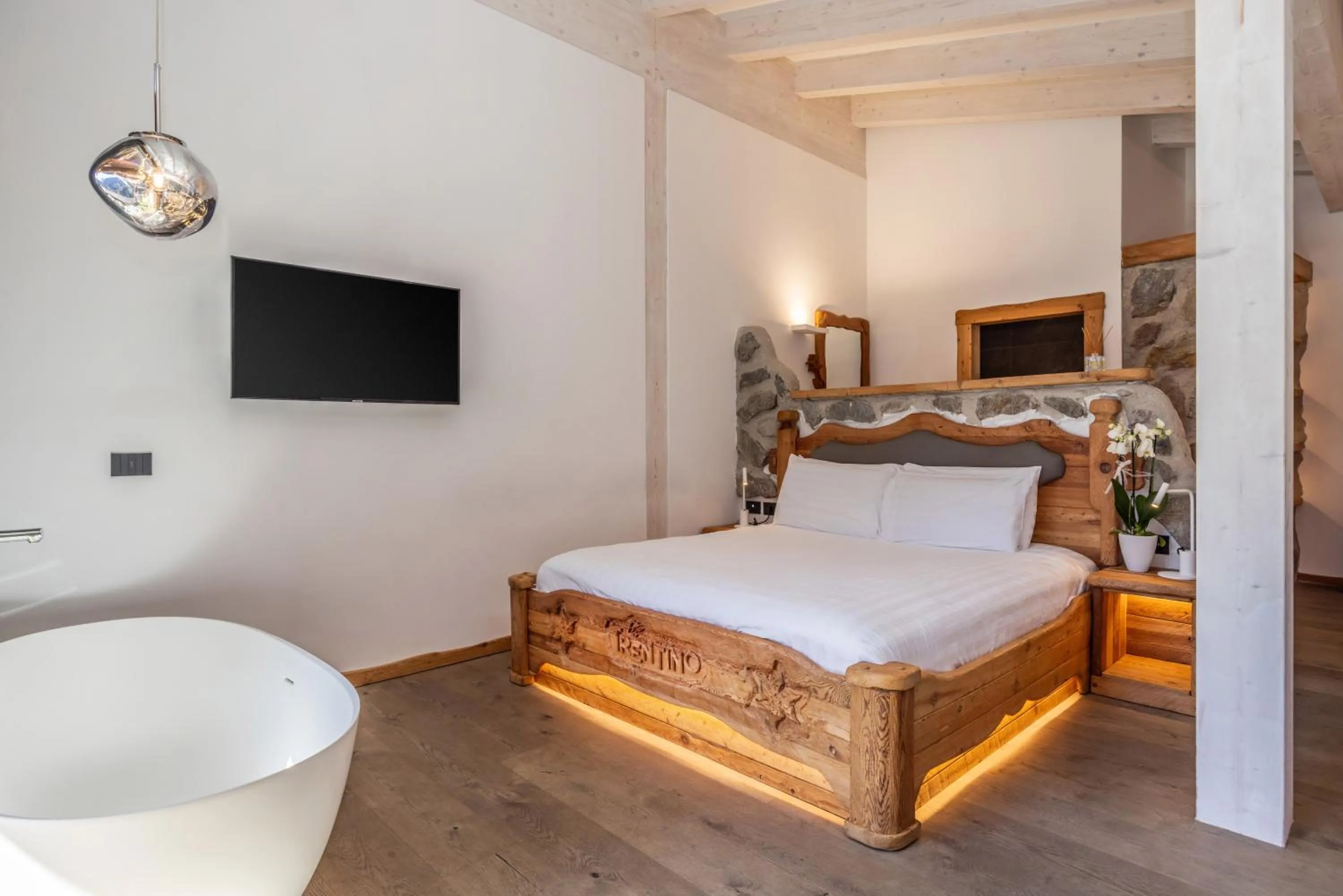 Bed in Hotel Chalet Al Foss - Adults Only