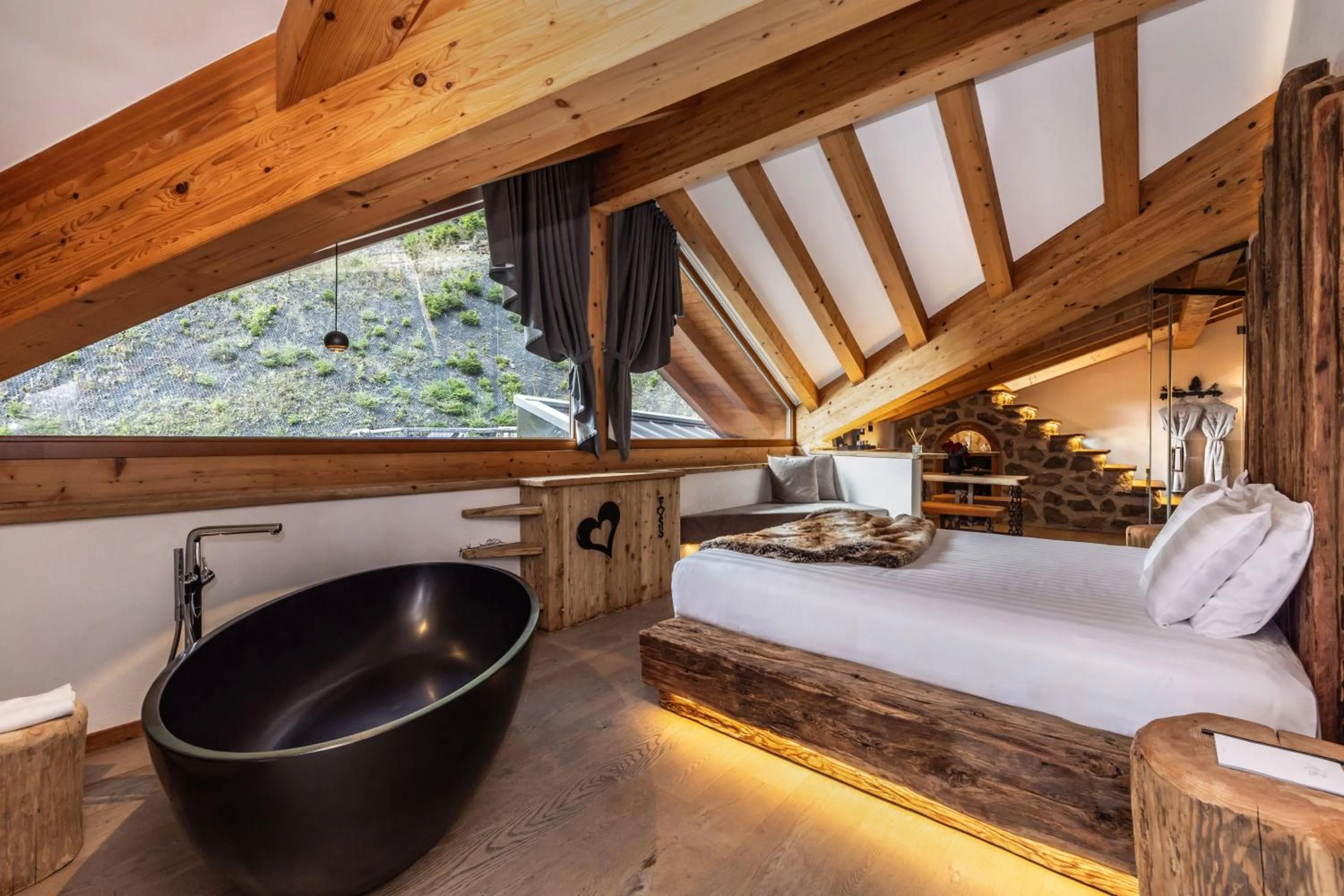 Bedroom in Hotel Chalet Al Foss - Adults Only